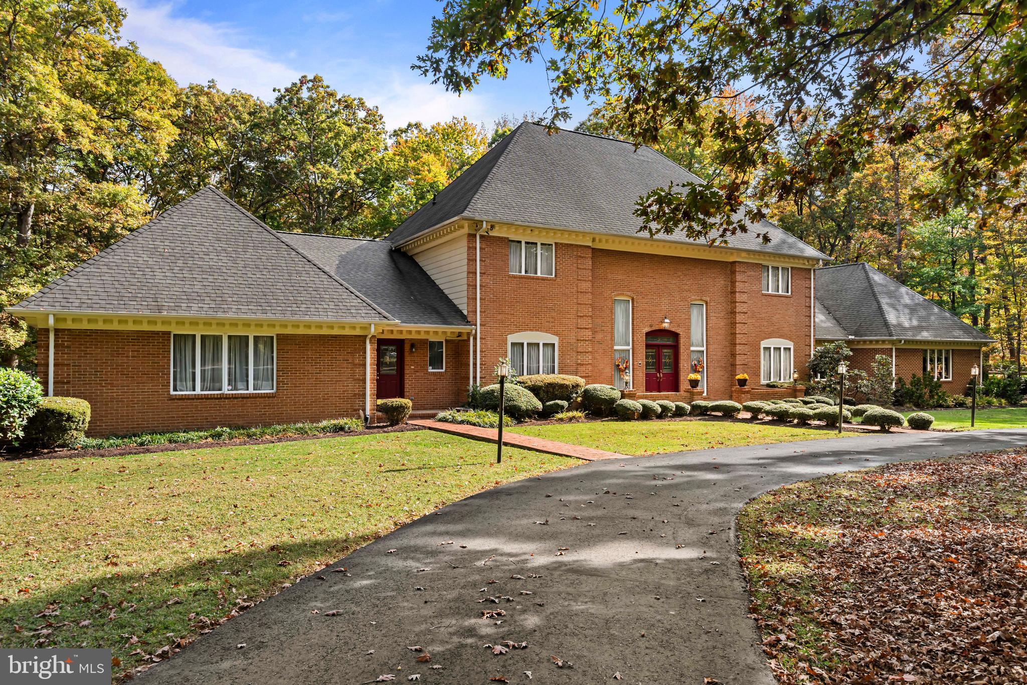 CARRIAGE HILLS - Residential