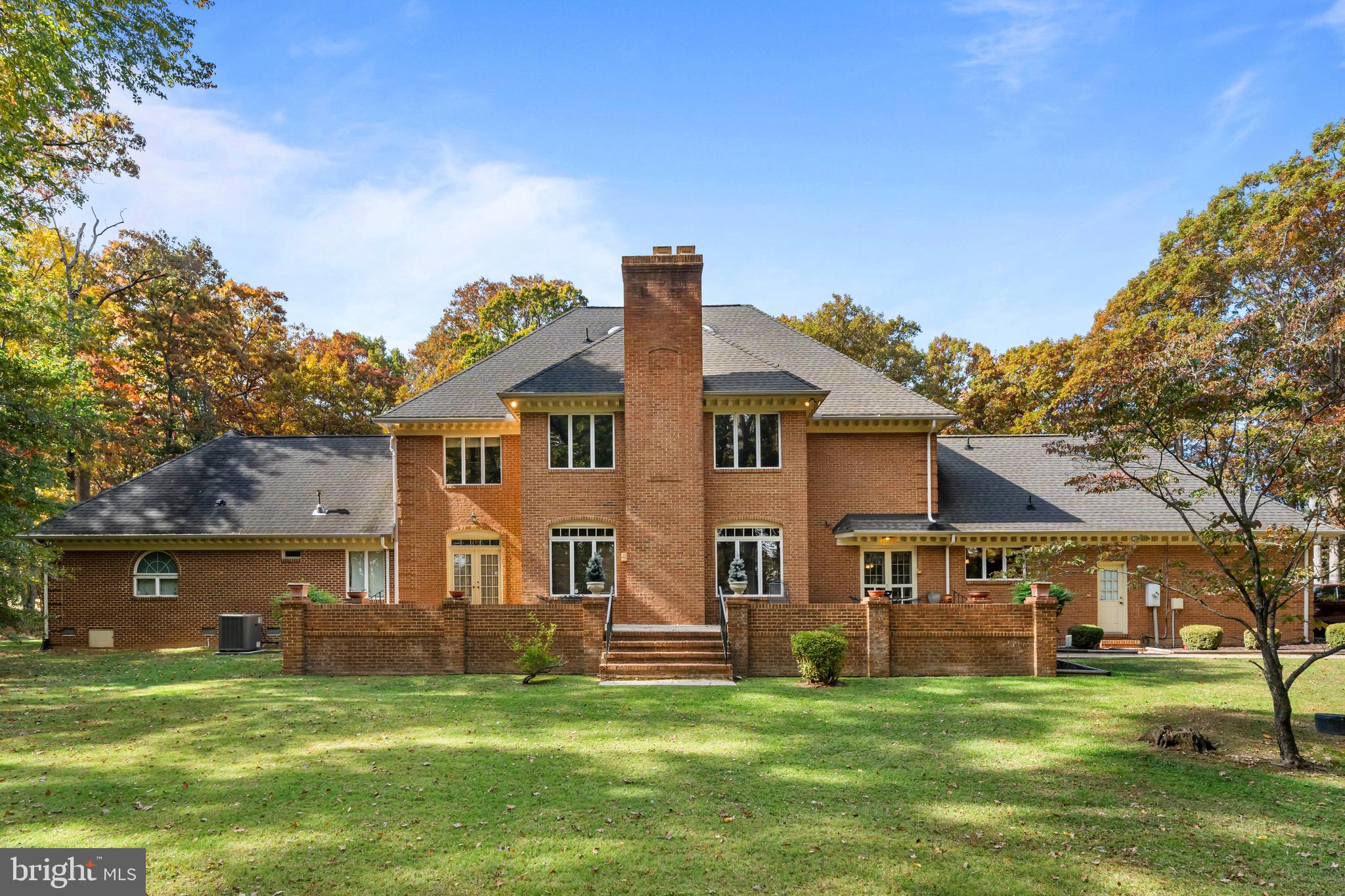 CARRIAGE HILLS - Residential