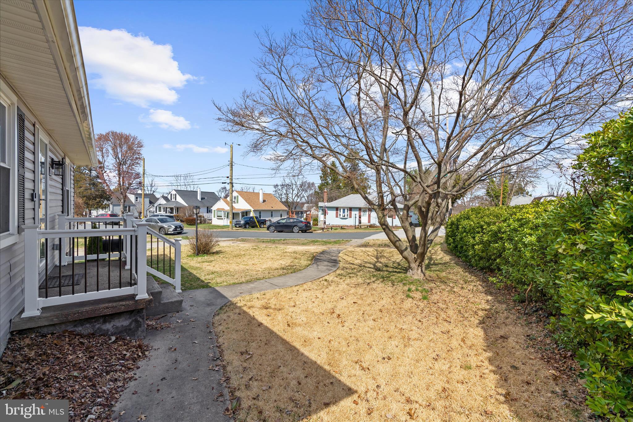 COLONIAL DRIVE - Residential