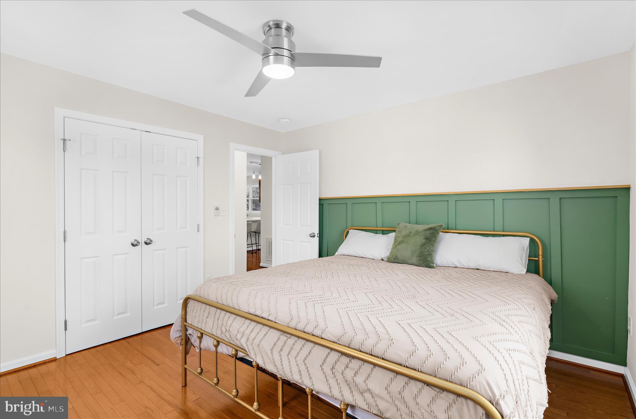 COLONIAL DRIVE - Residential