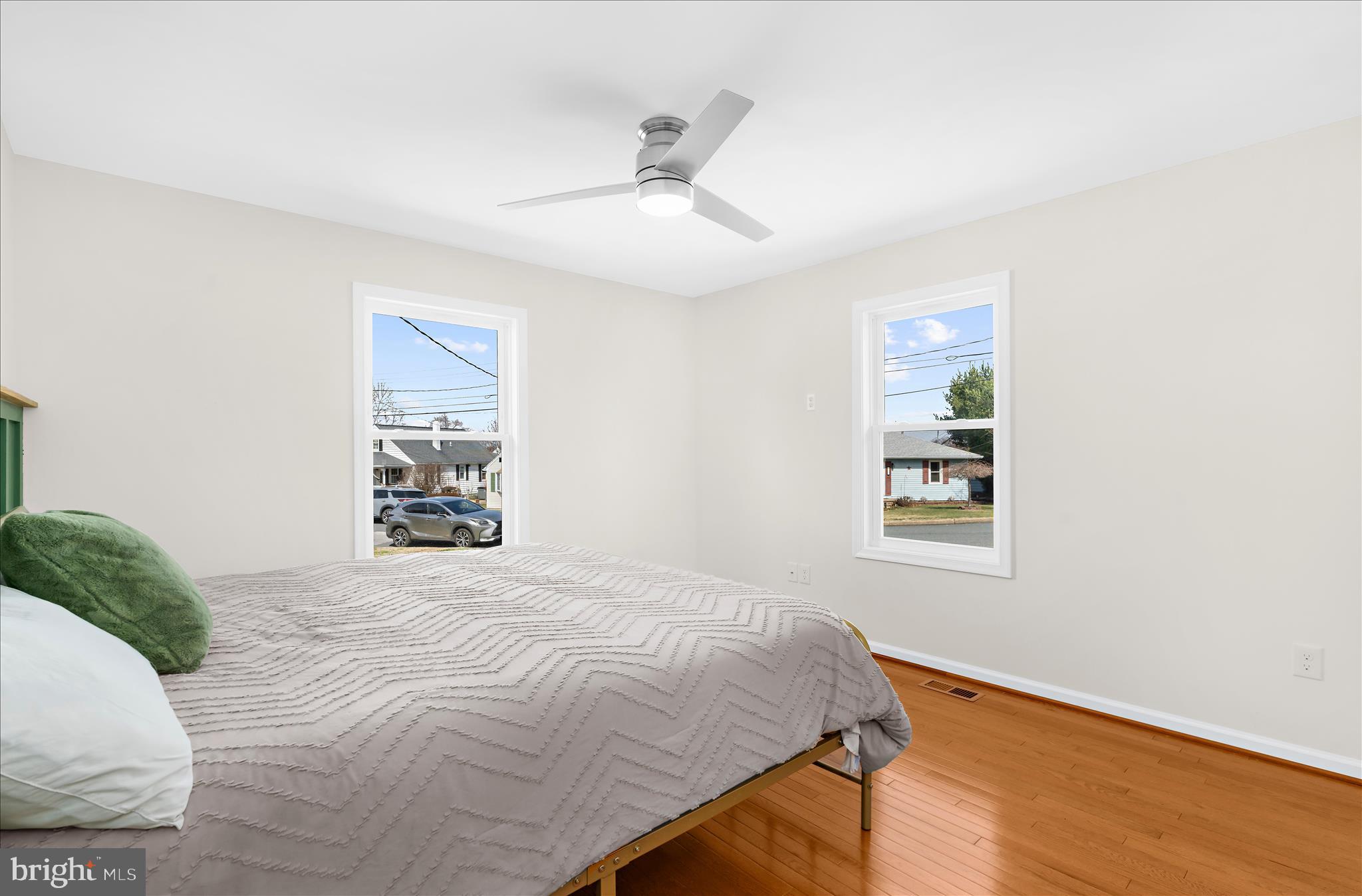 COLONIAL DRIVE - Residential