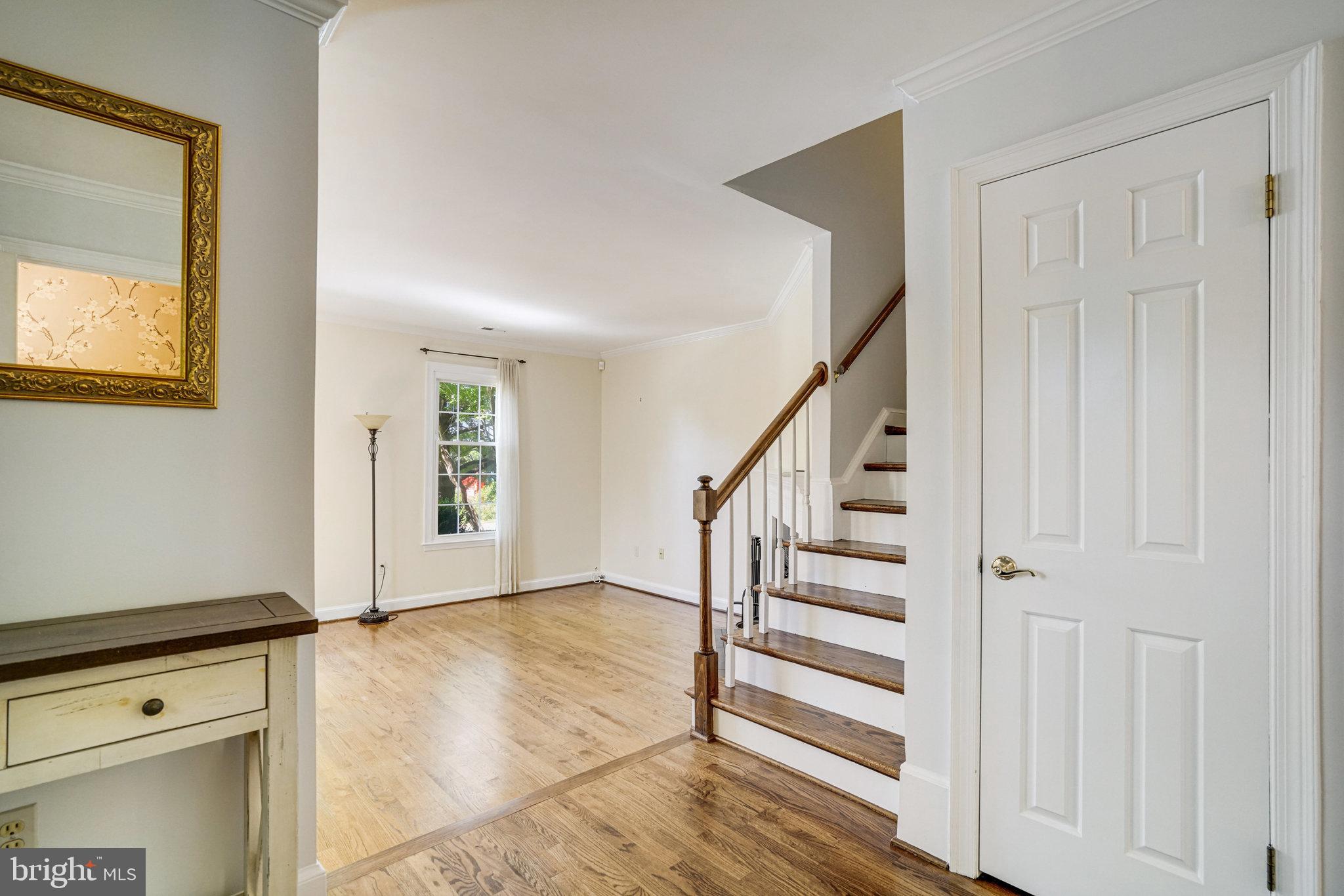 SHUTERS HILL - Residential