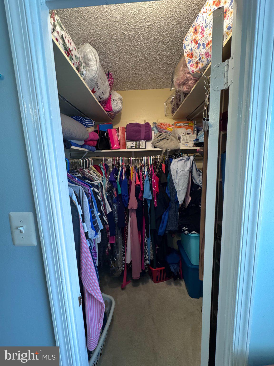 VISTAS OF VIENNA CONDOMINIUMS - Residential