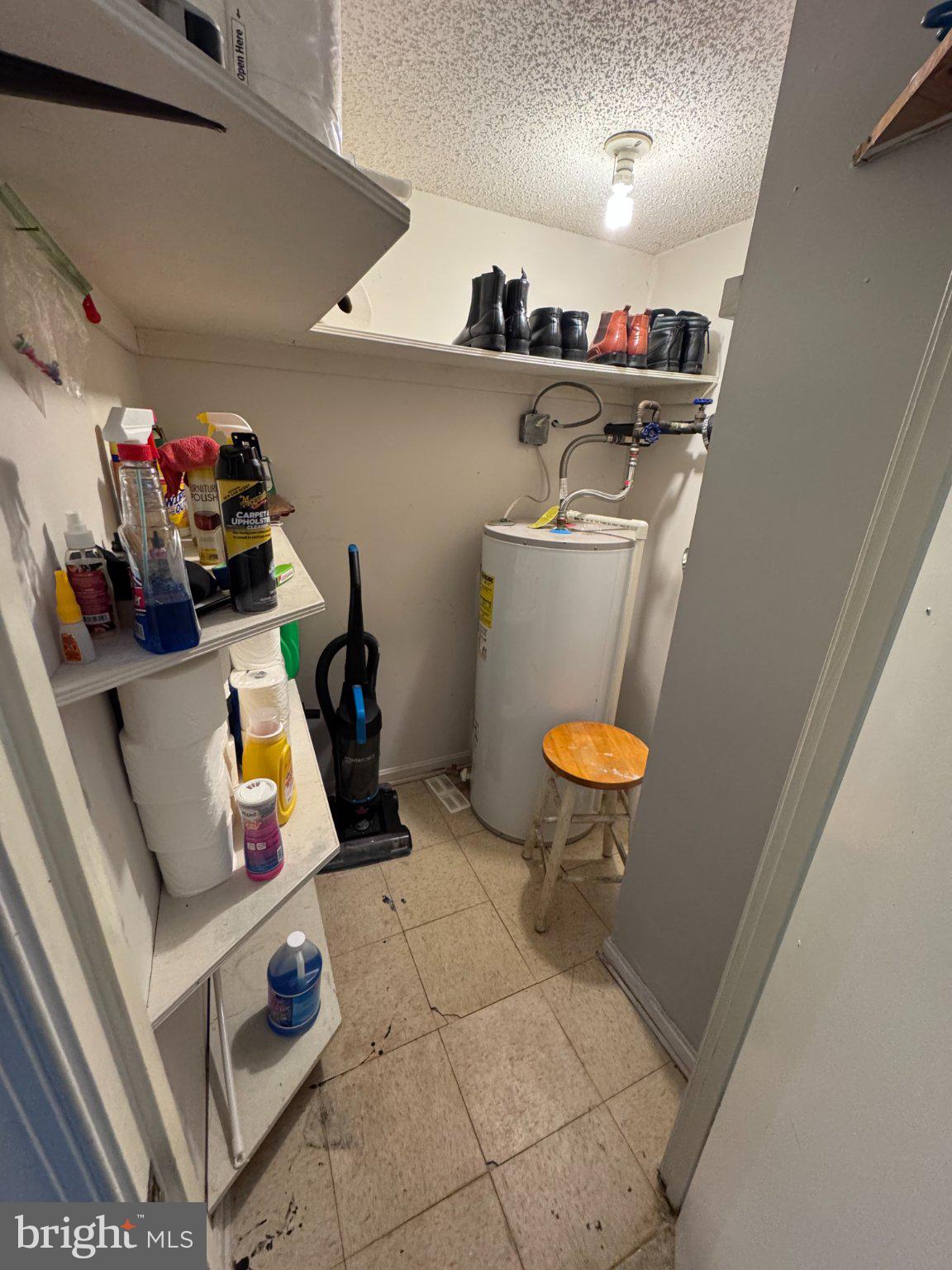 VISTAS OF VIENNA CONDOMINIUMS - Residential