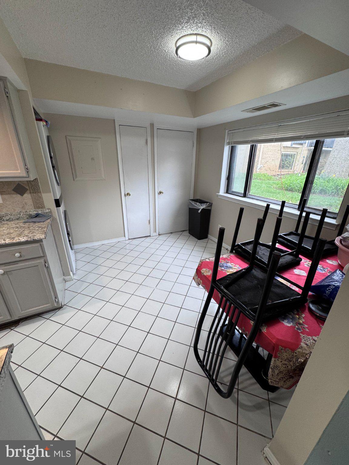 VISTAS OF VIENNA CONDOMINIUMS - Residential