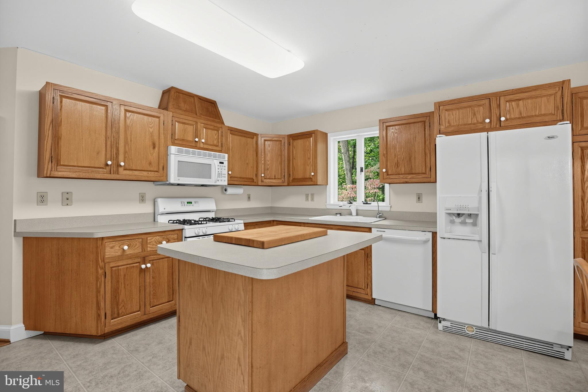 2131 LOWER MARLBORO ROAD