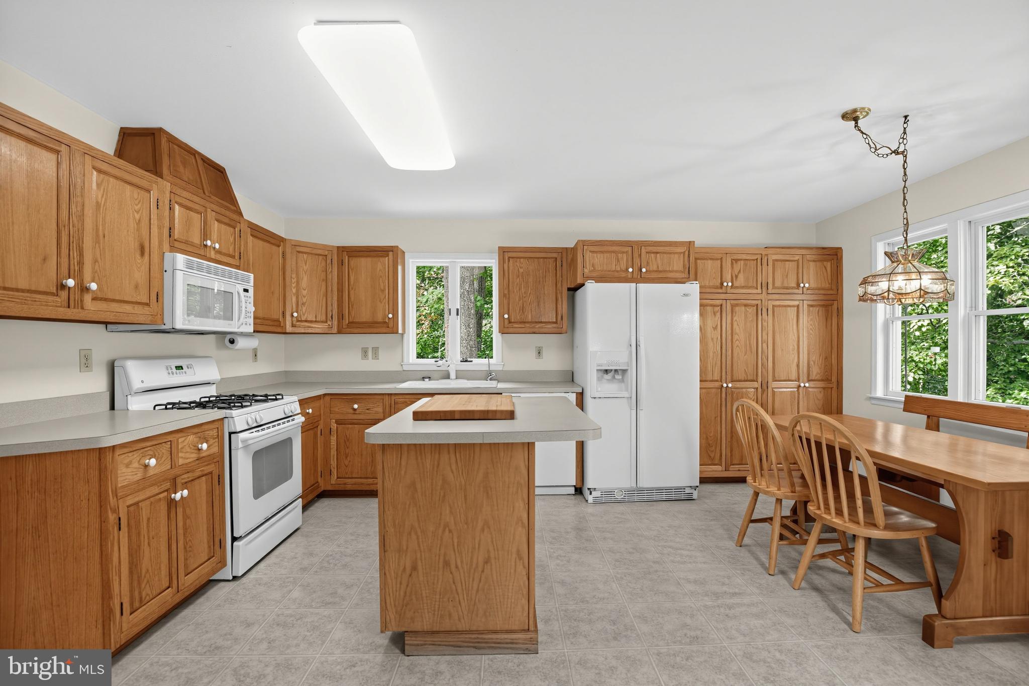 2131 LOWER MARLBORO ROAD