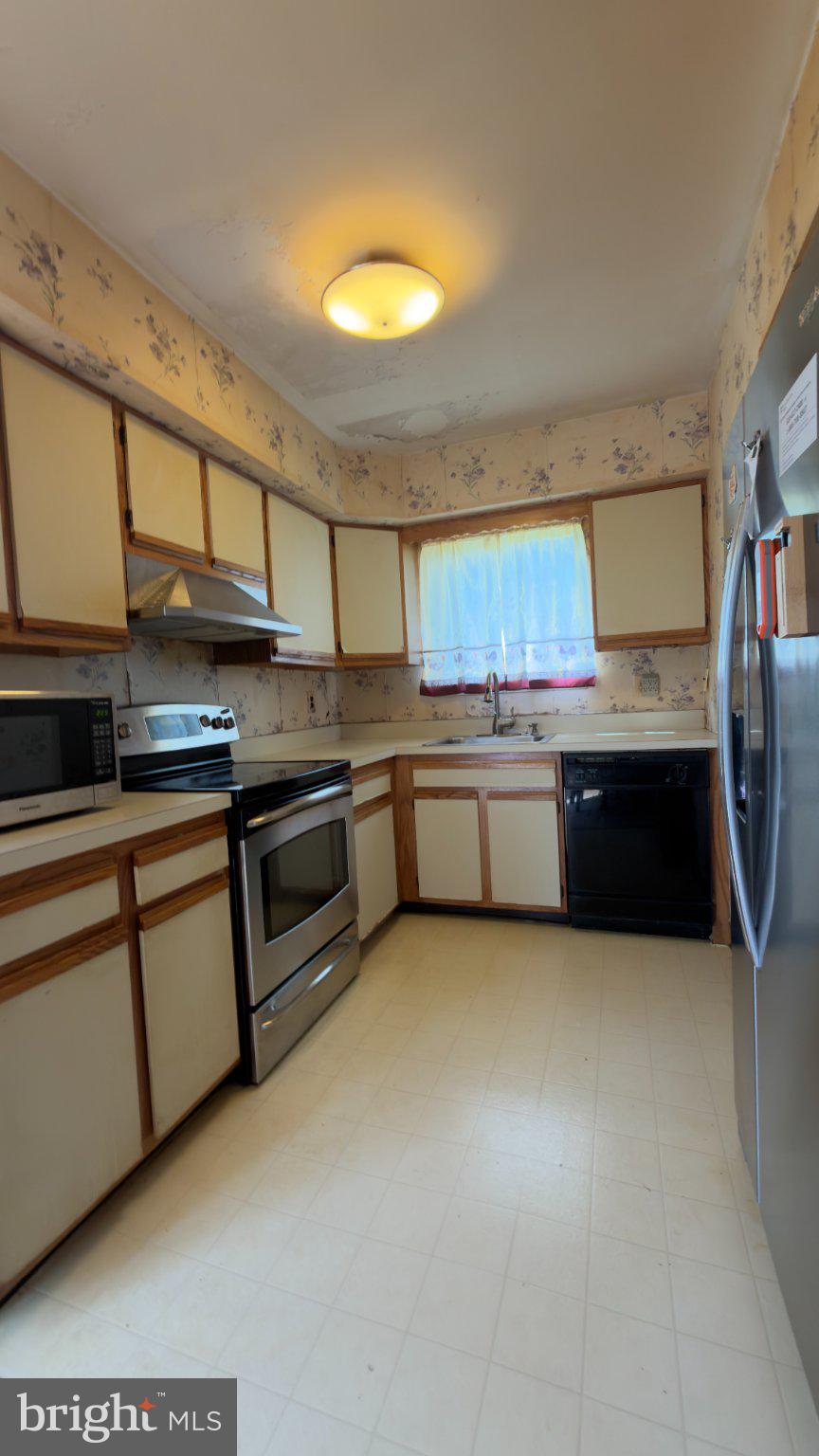 WEDGEWOOD ESTATES - Residential