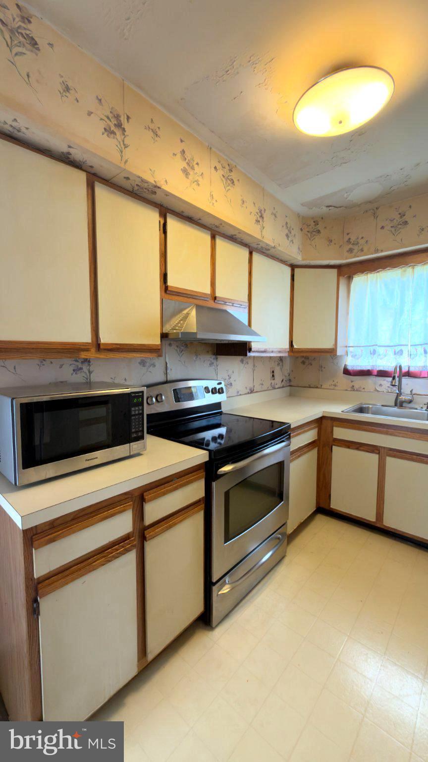 WEDGEWOOD ESTATES - Residential