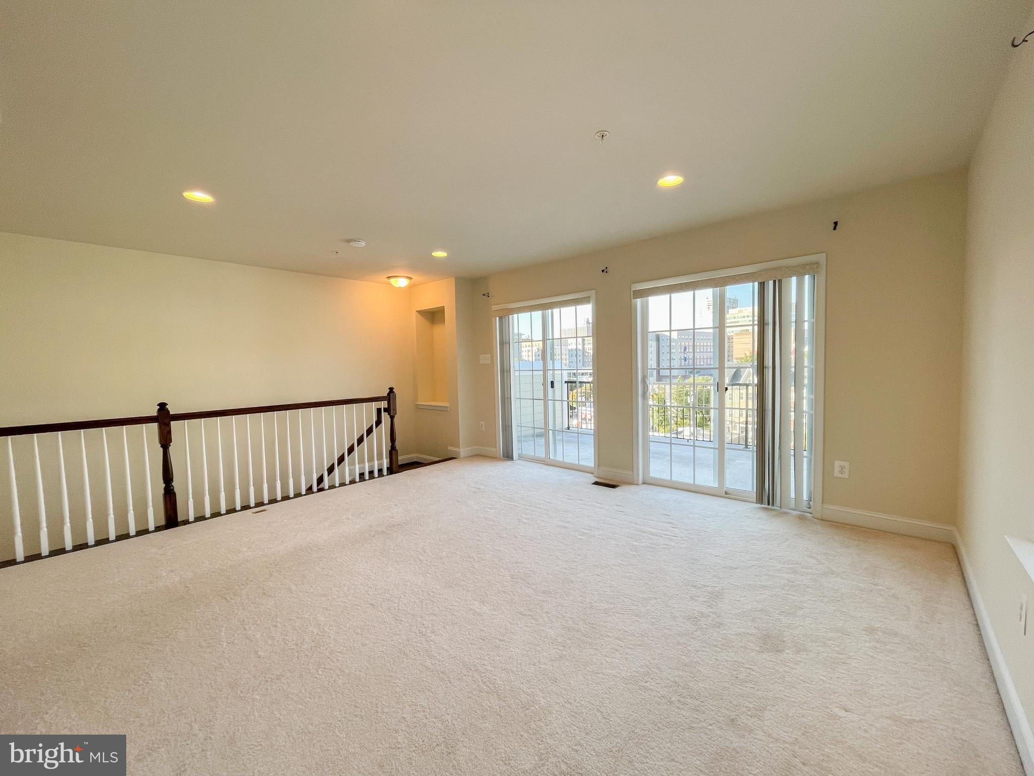 TOWSON GREEN - Residential