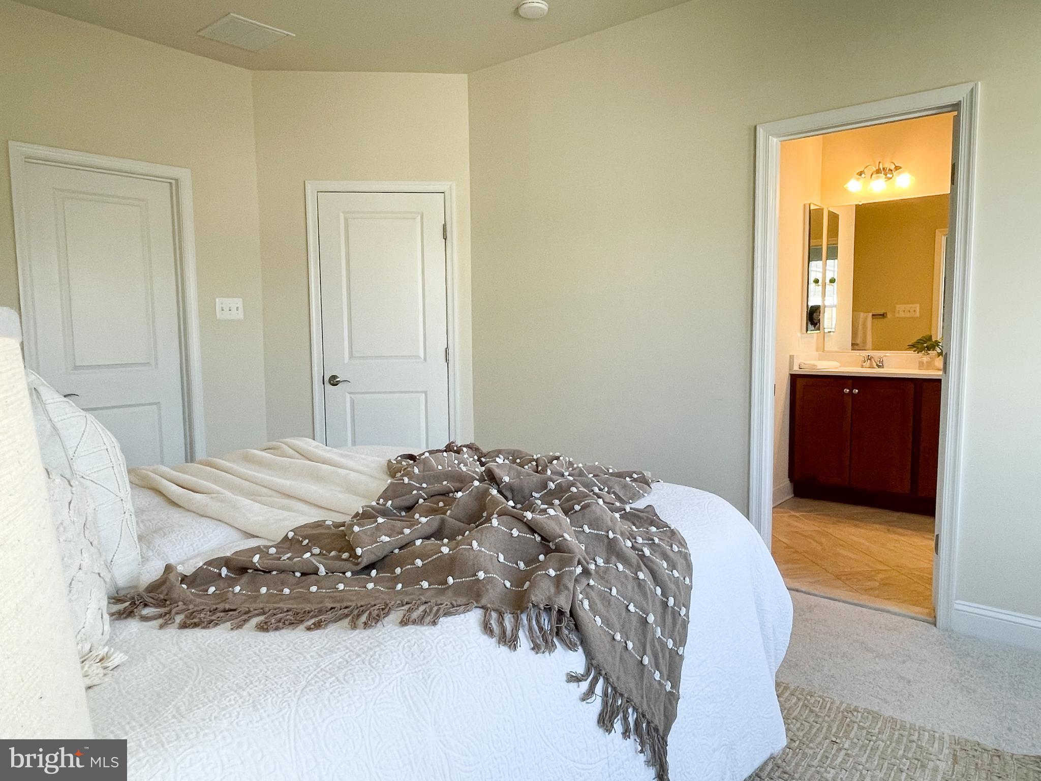 TOWSON GREEN - Residential