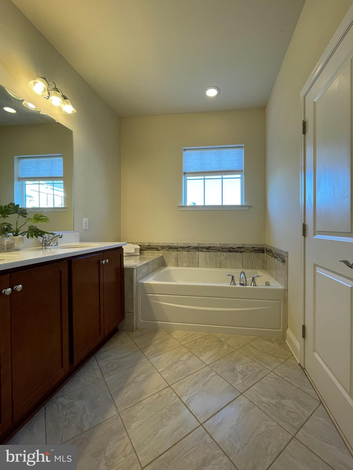 TOWSON GREEN - Residential