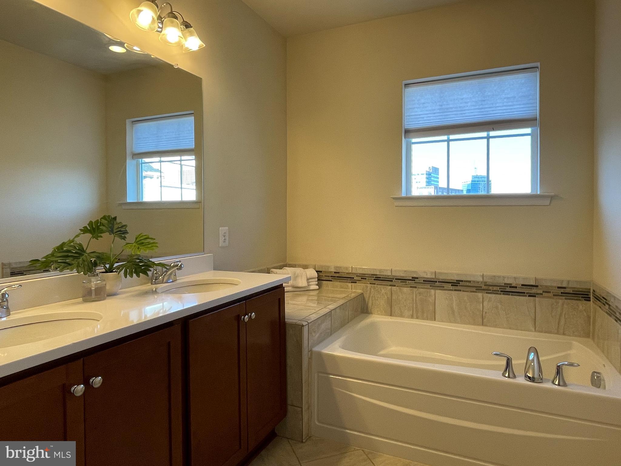 TOWSON GREEN - Residential