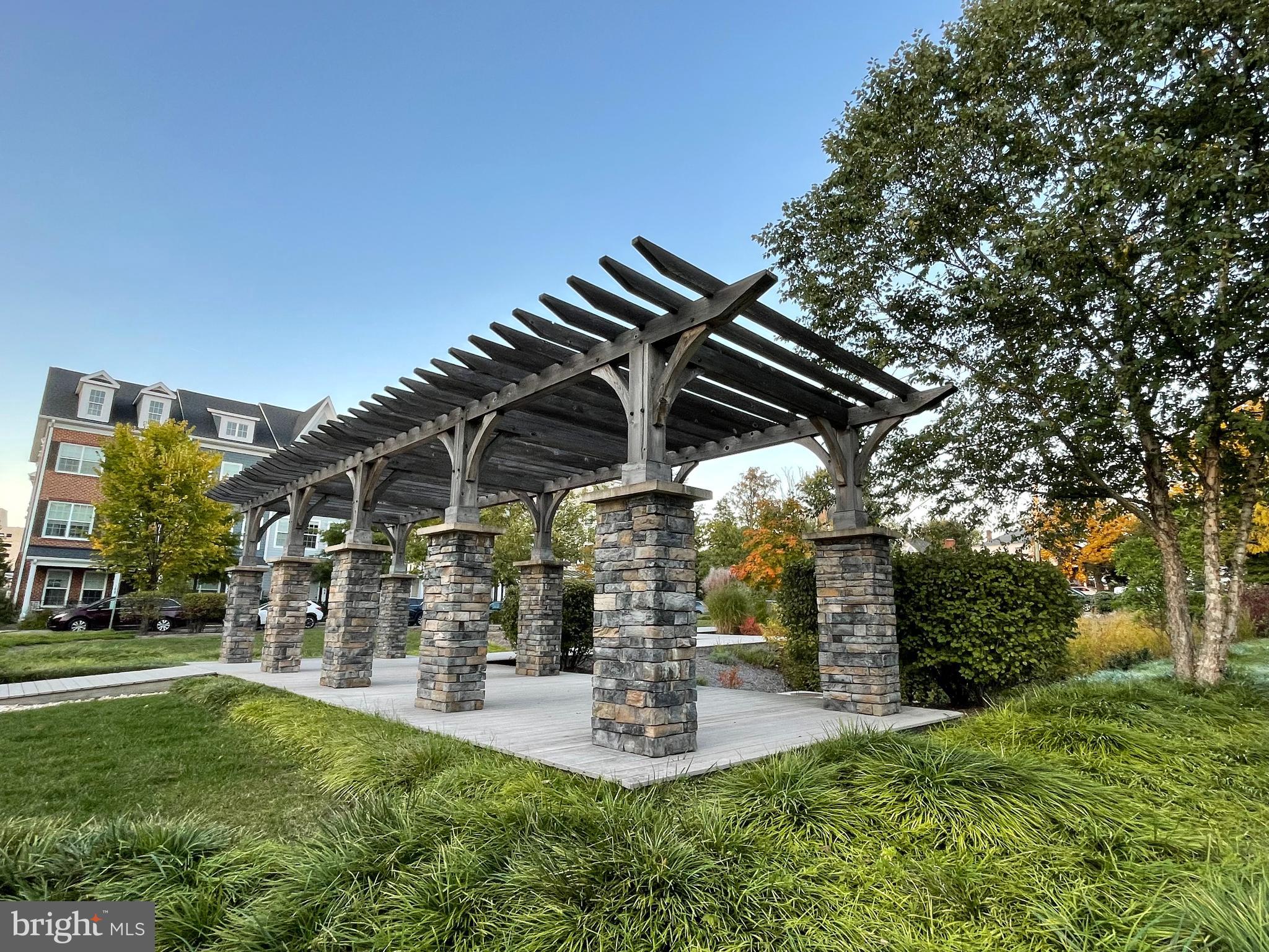 TOWSON GREEN - Residential