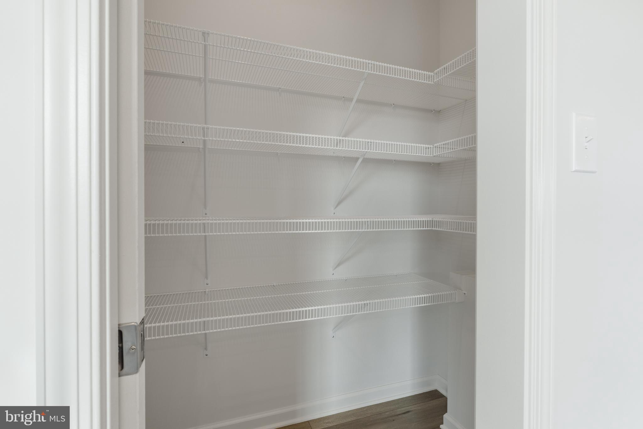 APPLEVIEW ESTATES - Residential