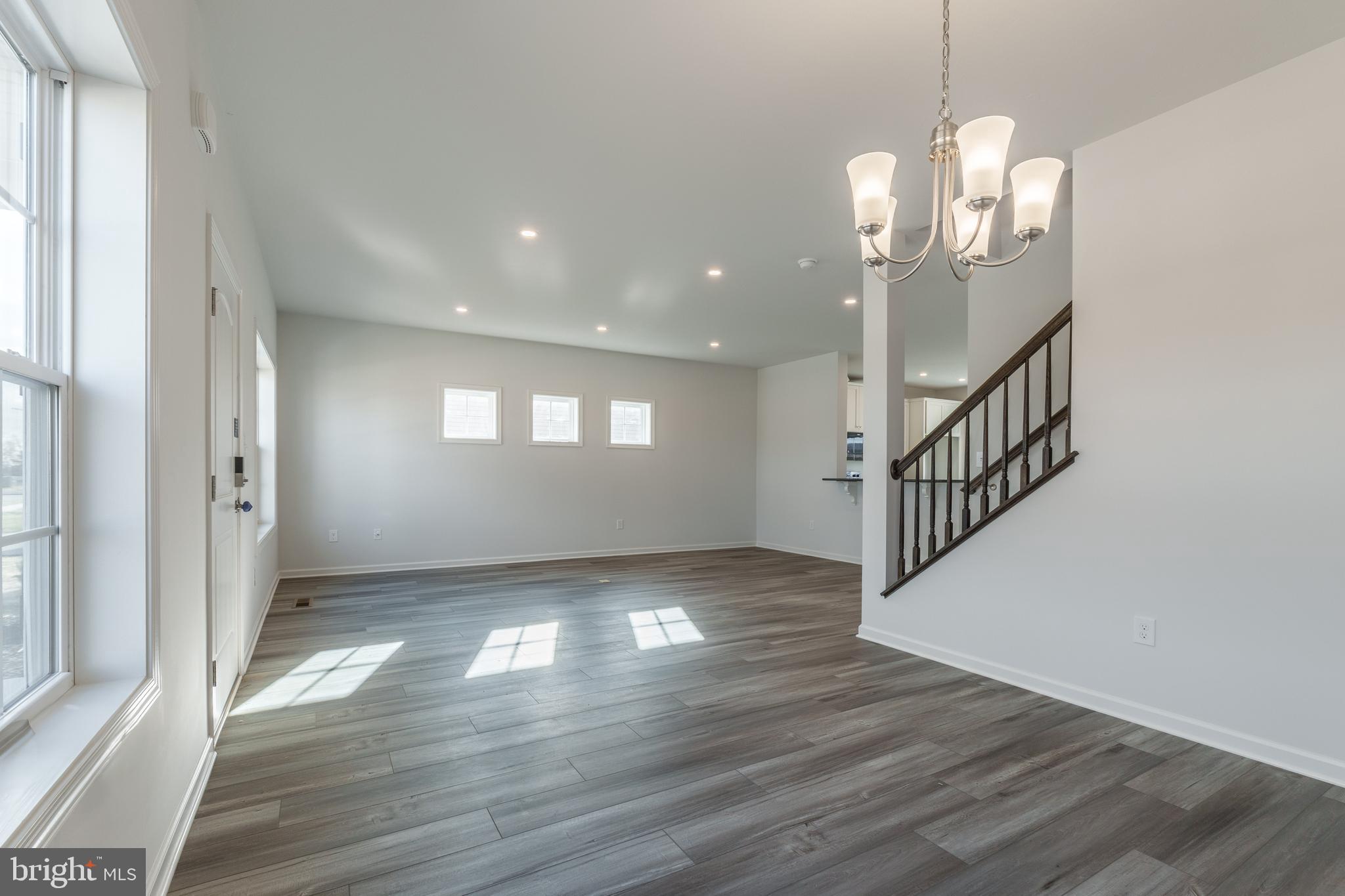 APPLEVIEW ESTATES - Residential