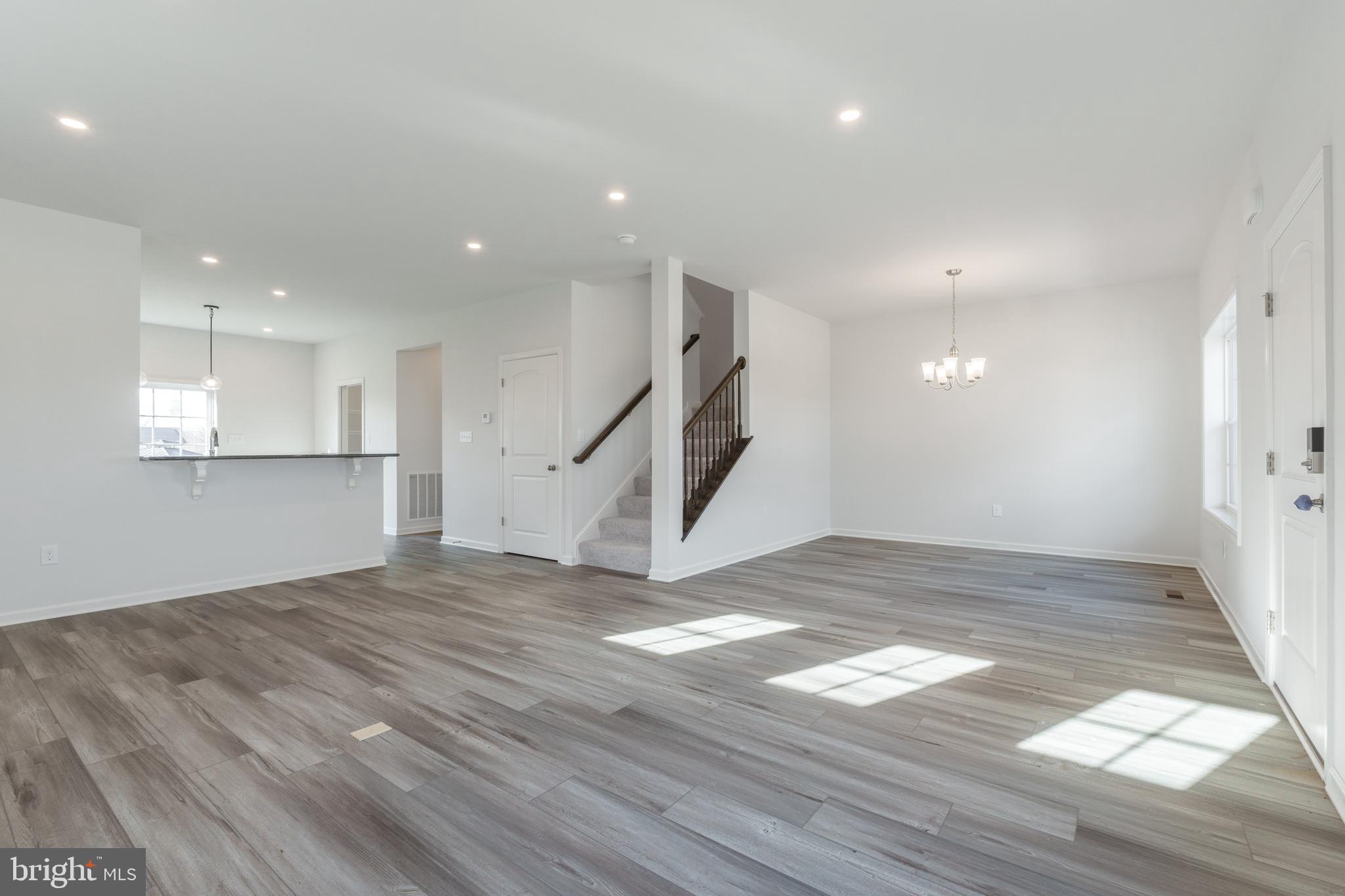 APPLEVIEW ESTATES - Residential