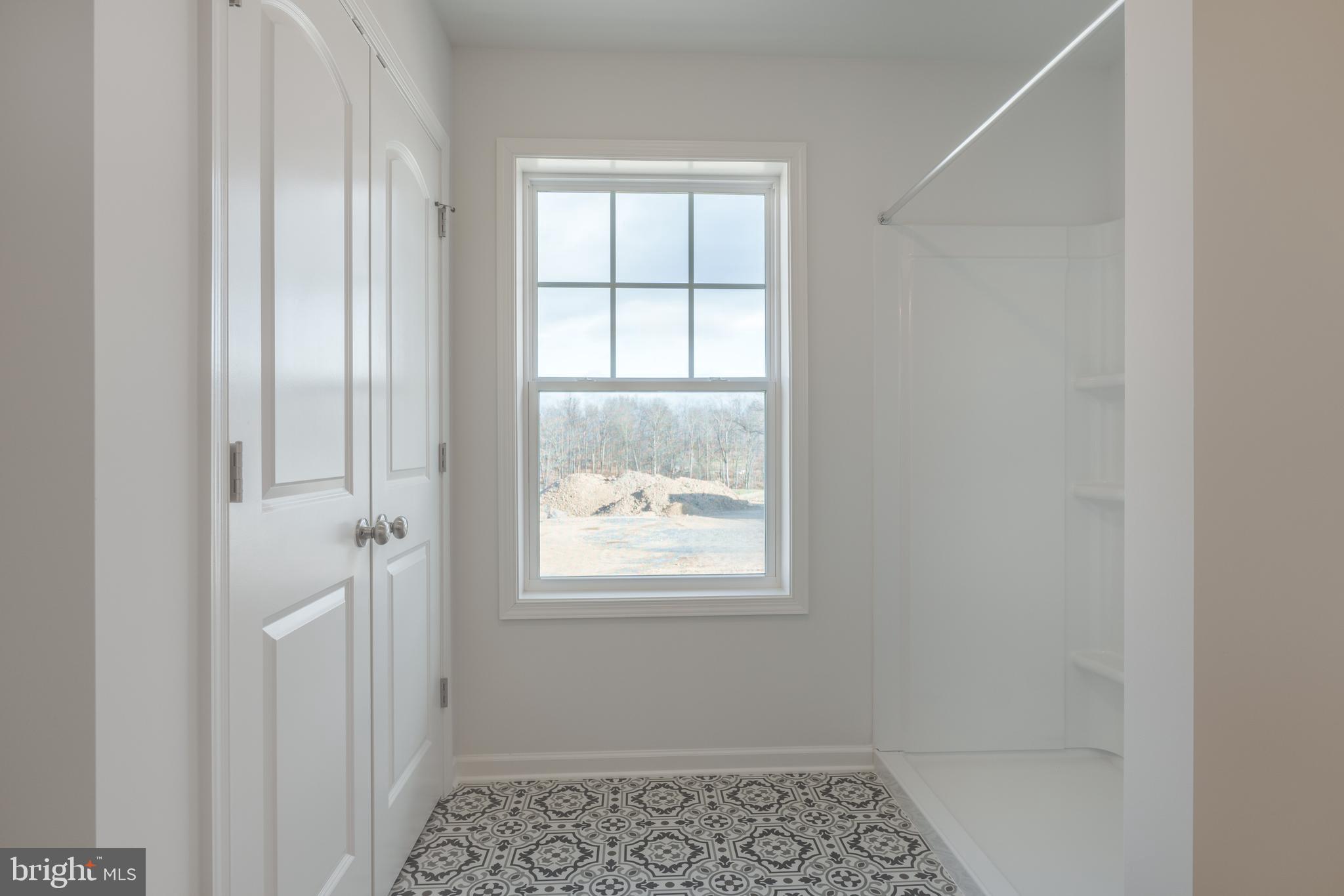 APPLEVIEW ESTATES - Residential