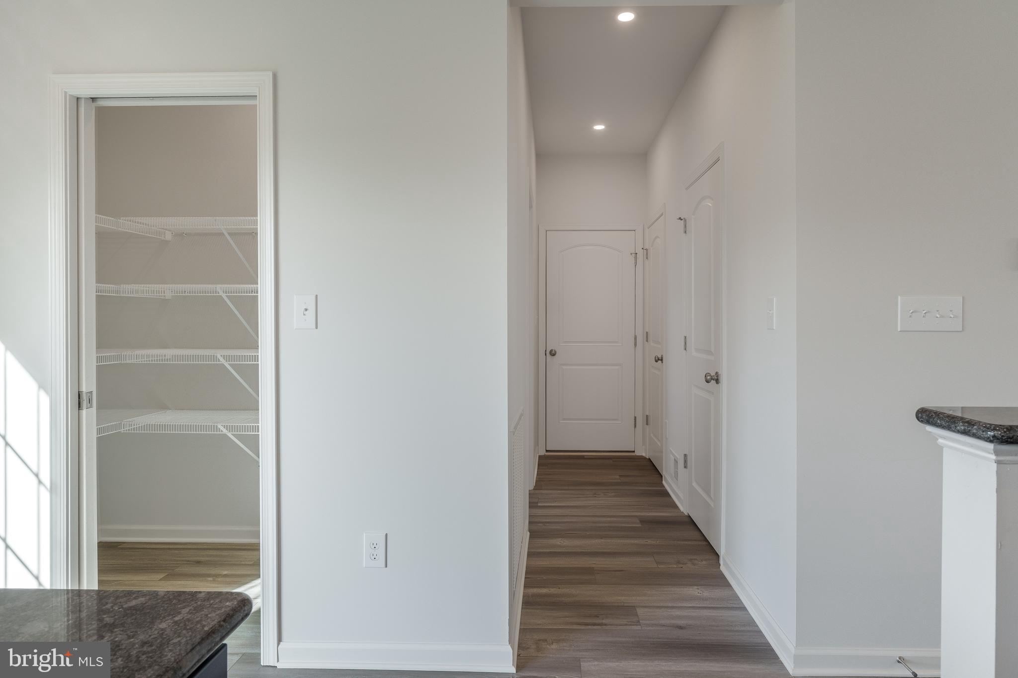 APPLEVIEW ESTATES - Residential