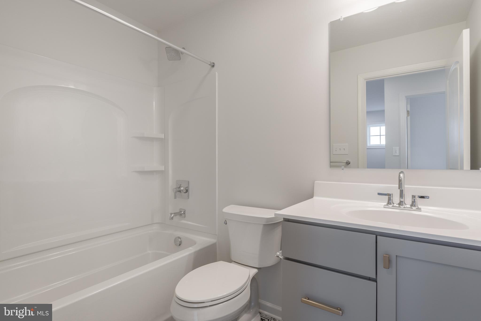 APPLEVIEW ESTATES - Residential