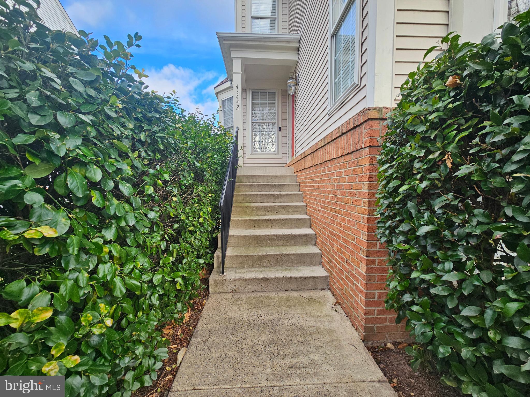 43442 KATLING SQUARE