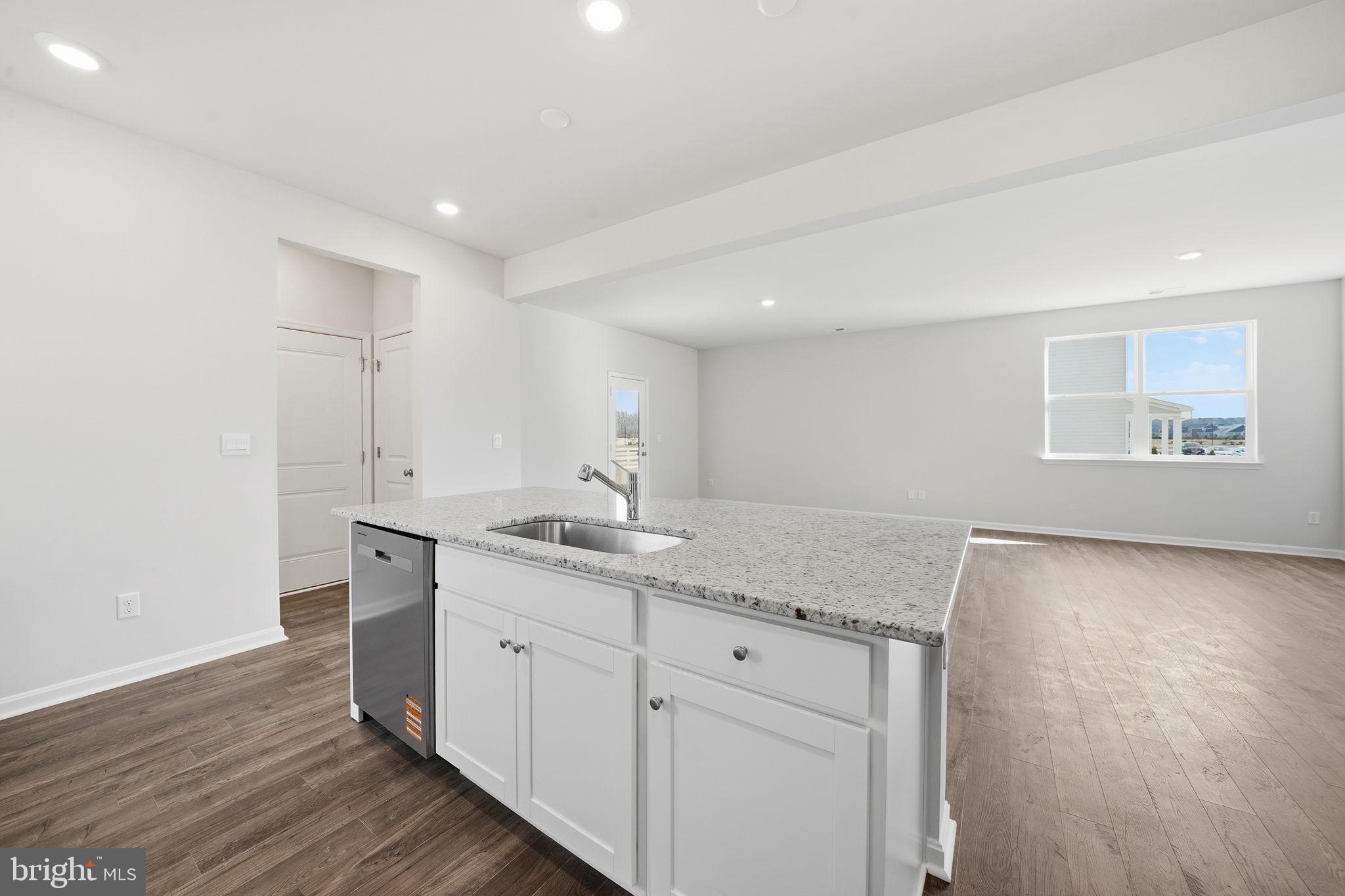 LADYSMITH VILLAGE - Residential