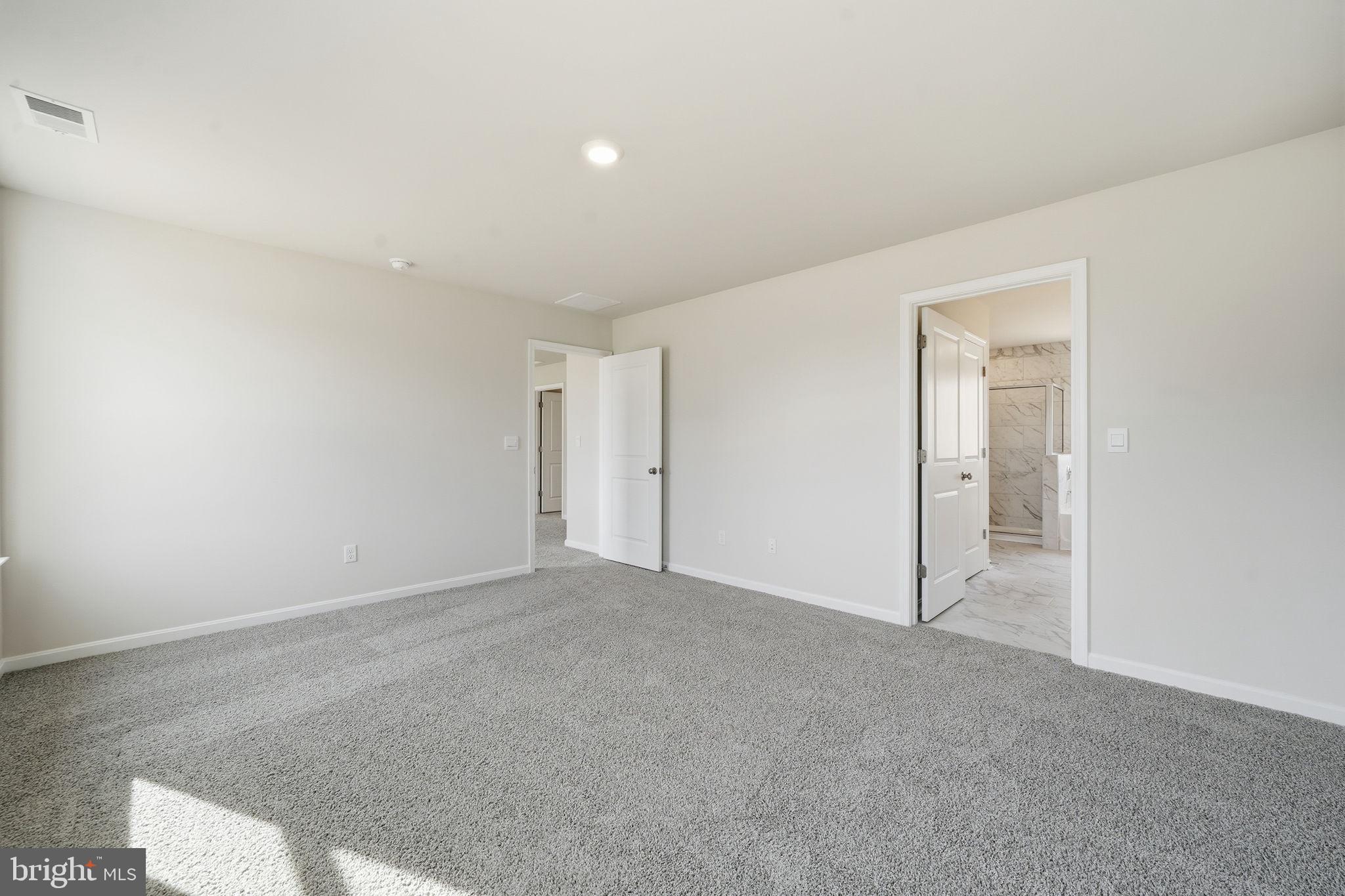 LADYSMITH VILLAGE - Residential