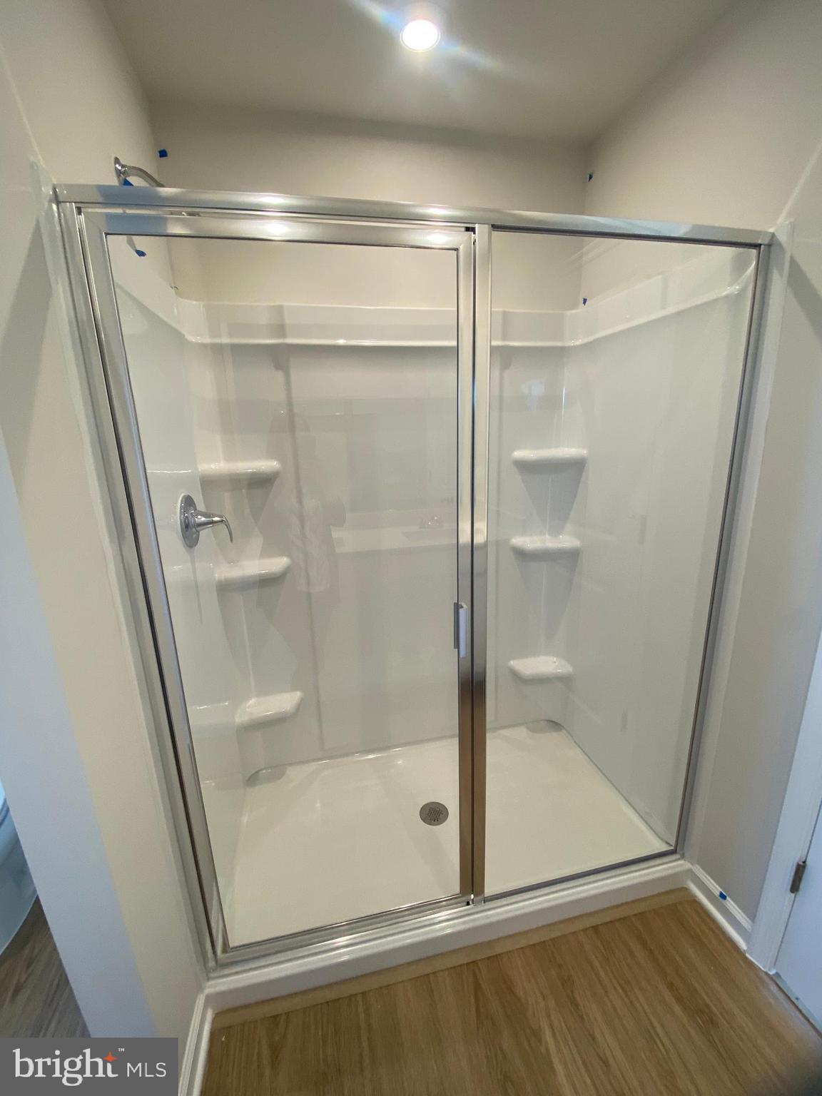 STONE SPRING - Residential Lease