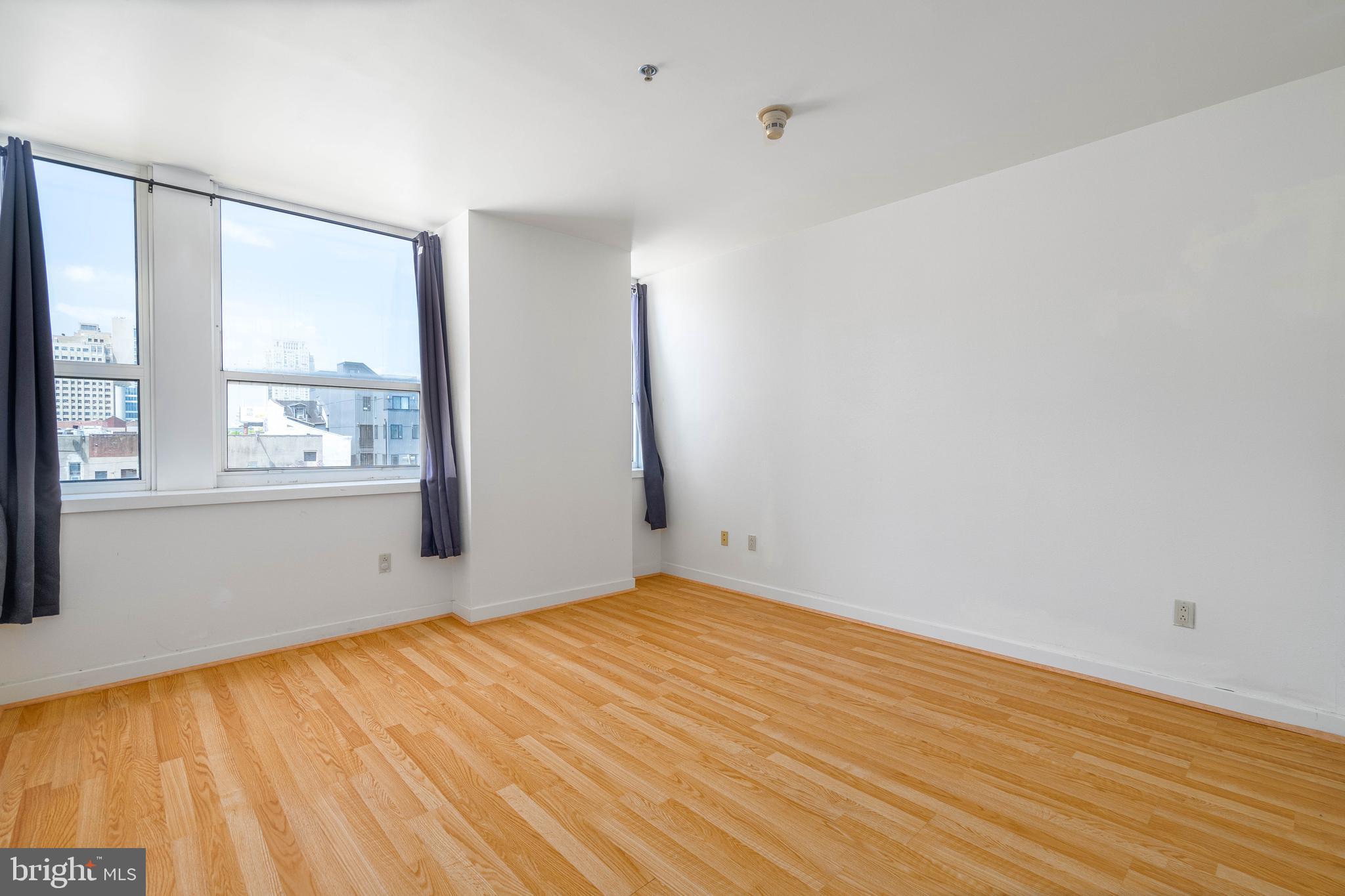 CHINATOWN - Residential