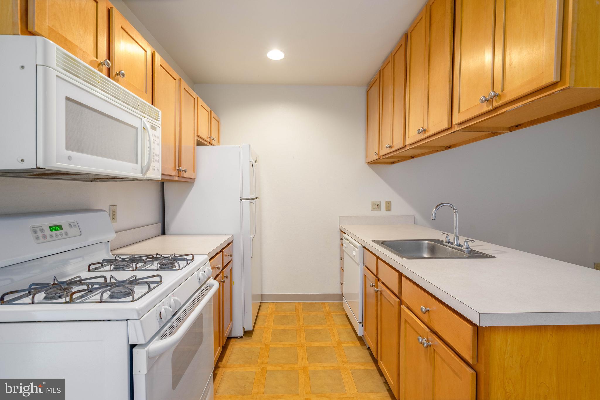 CHINATOWN - Residential