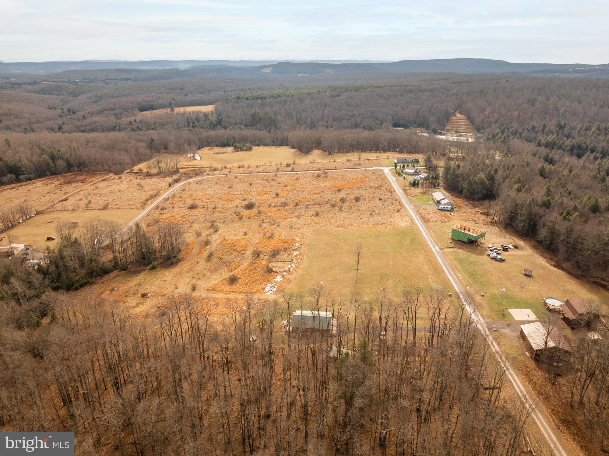 SNOWY CREEK ESTATE - Land