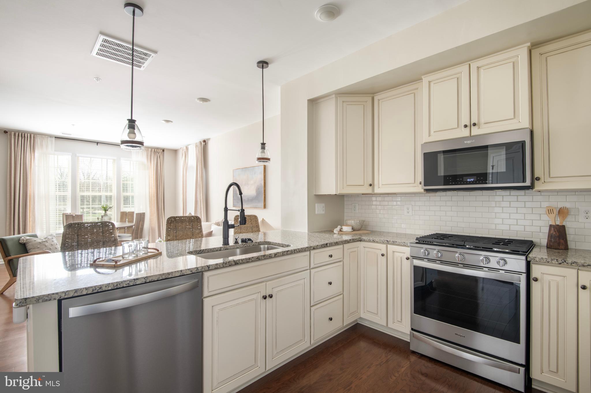 PINEY ORCHARD - Residential