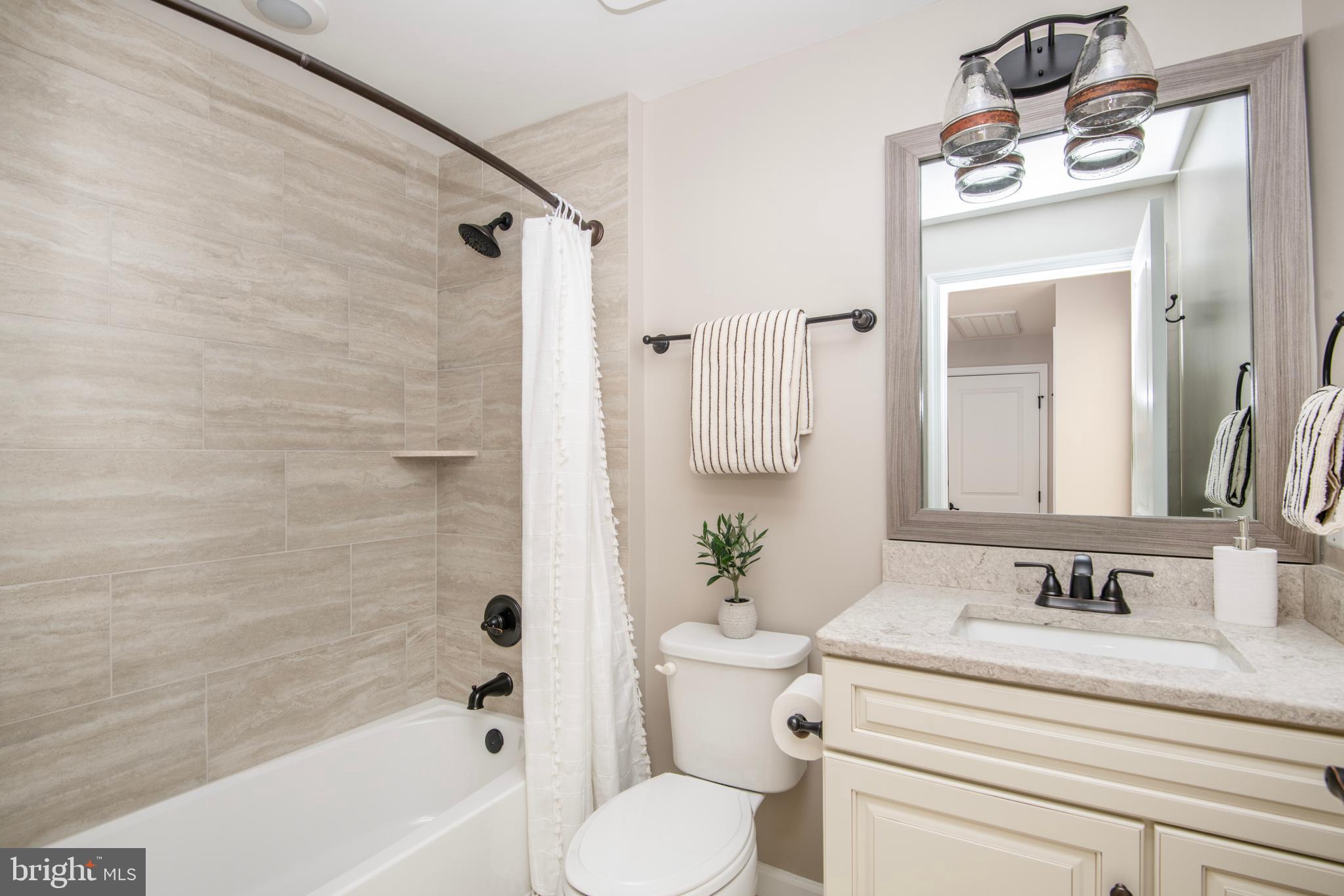 PINEY ORCHARD - Residential