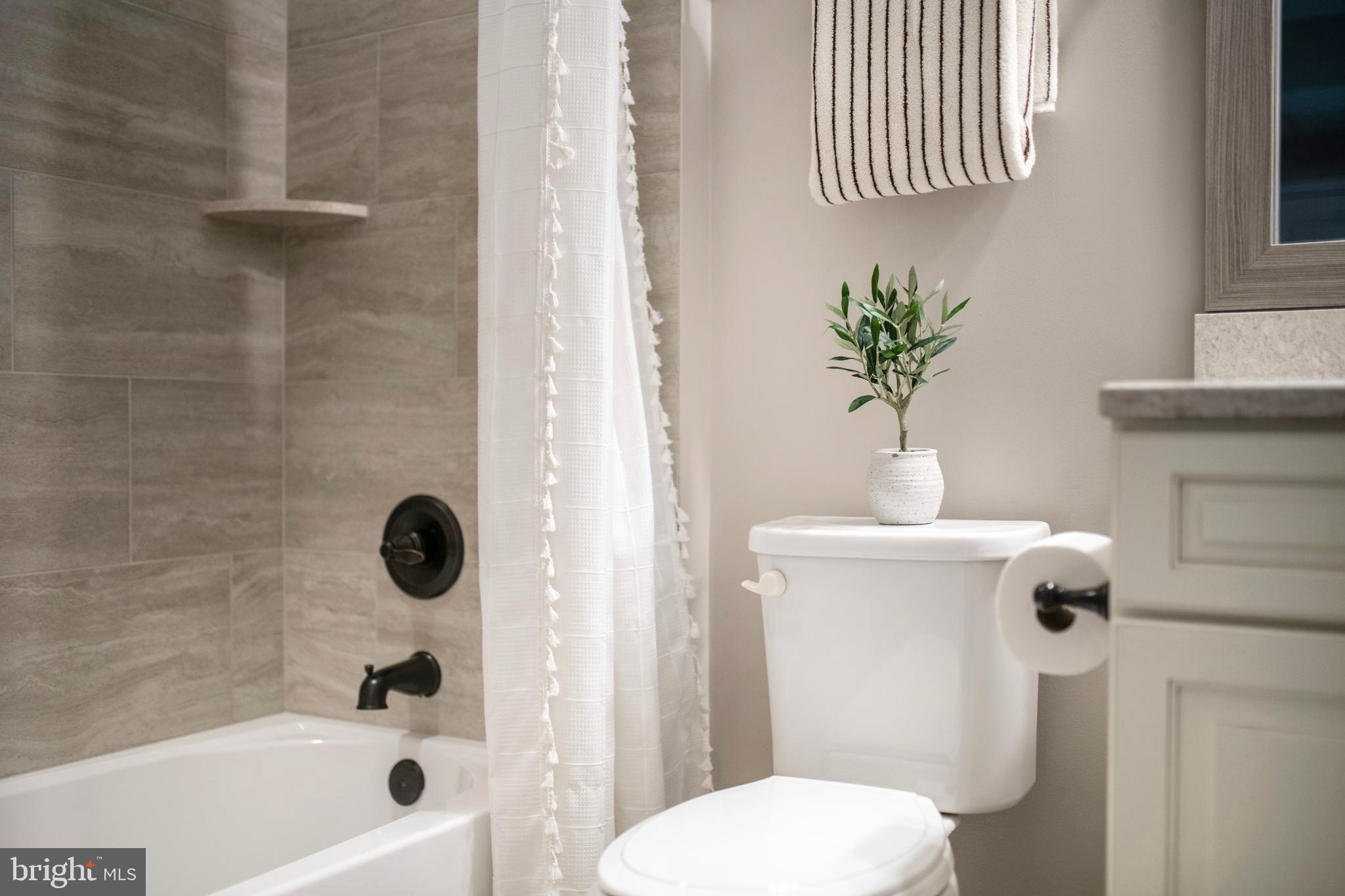 PINEY ORCHARD - Residential