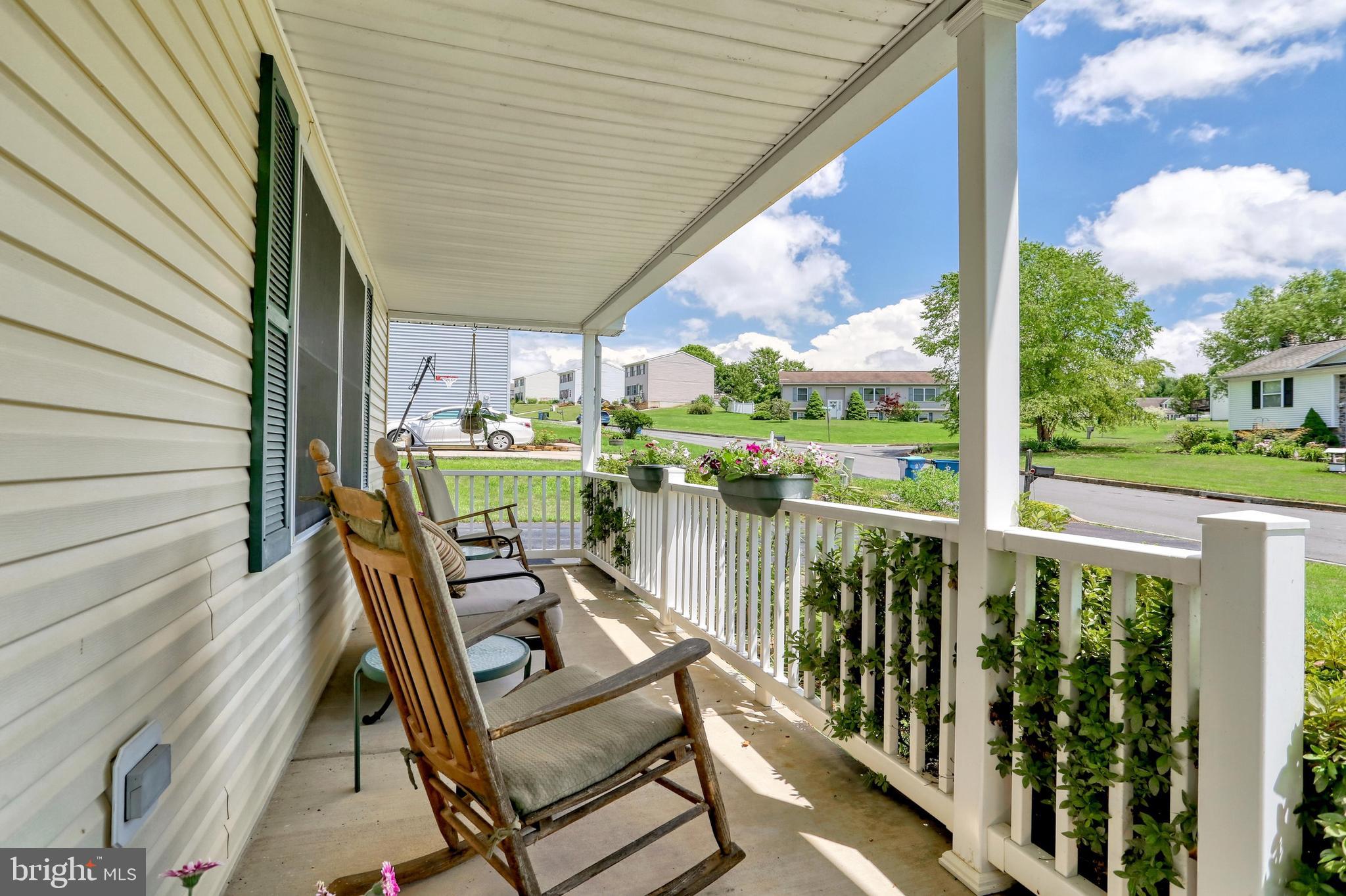 GOLDSBORO MANOR - Residential