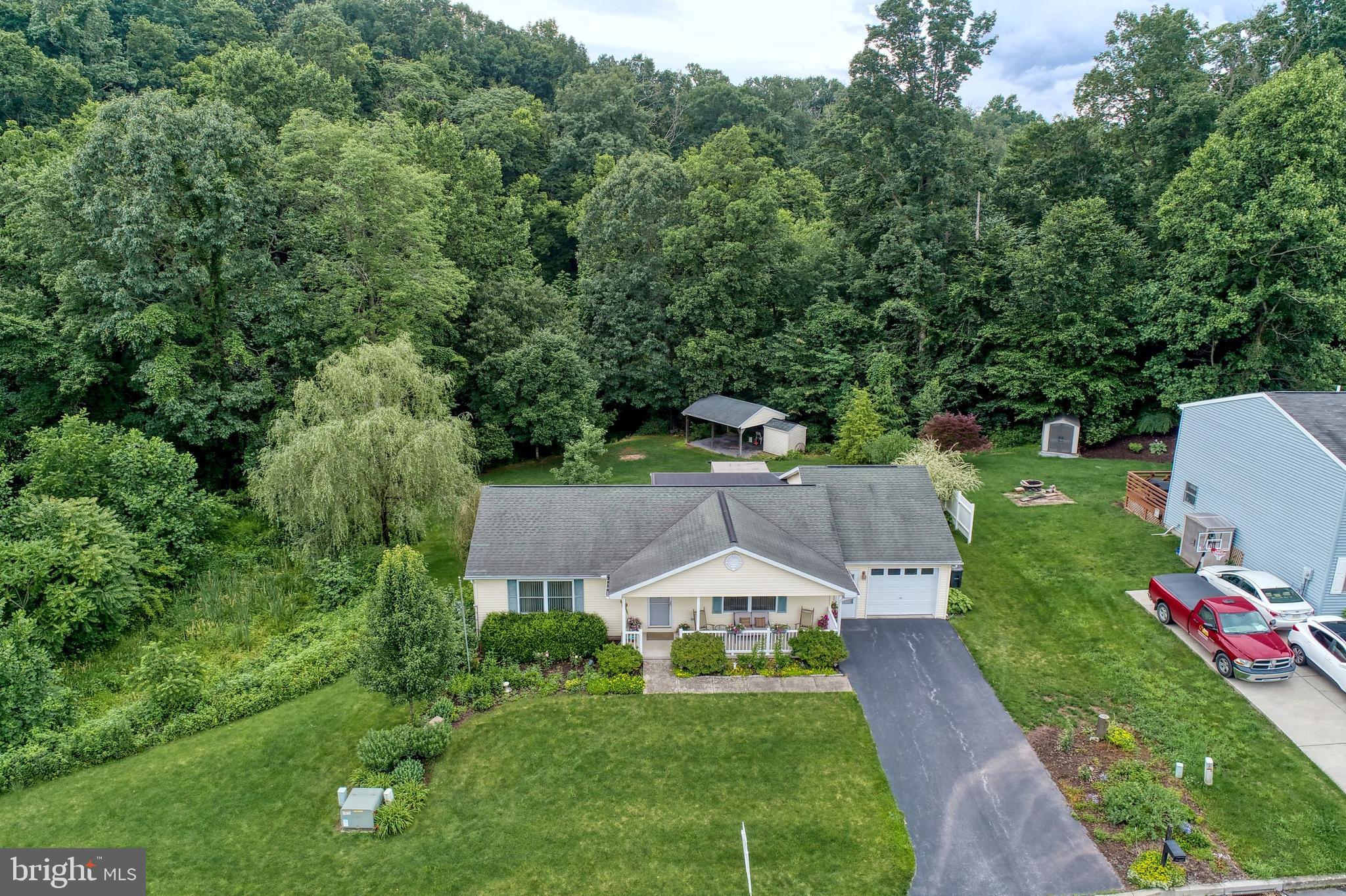 GOLDSBORO MANOR - Residential