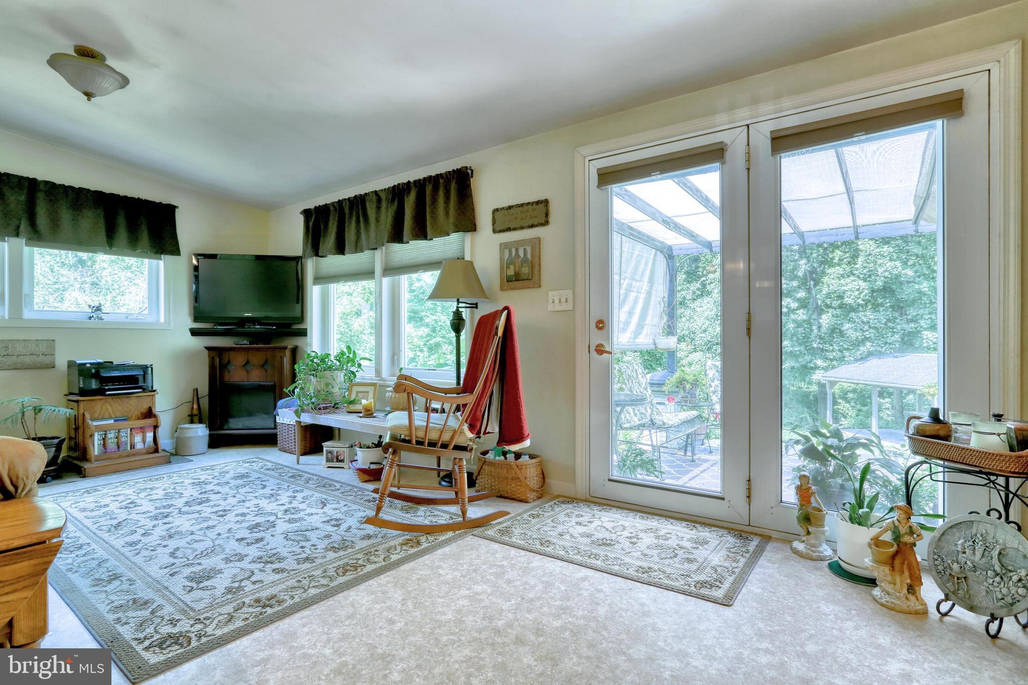 GOLDSBORO MANOR - Residential