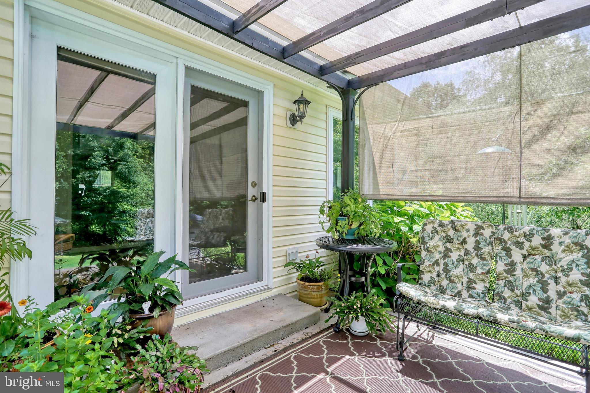 GOLDSBORO MANOR - Residential