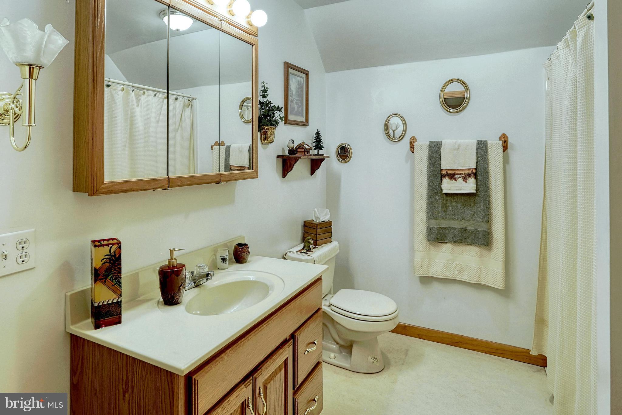 GOLDSBORO MANOR - Residential