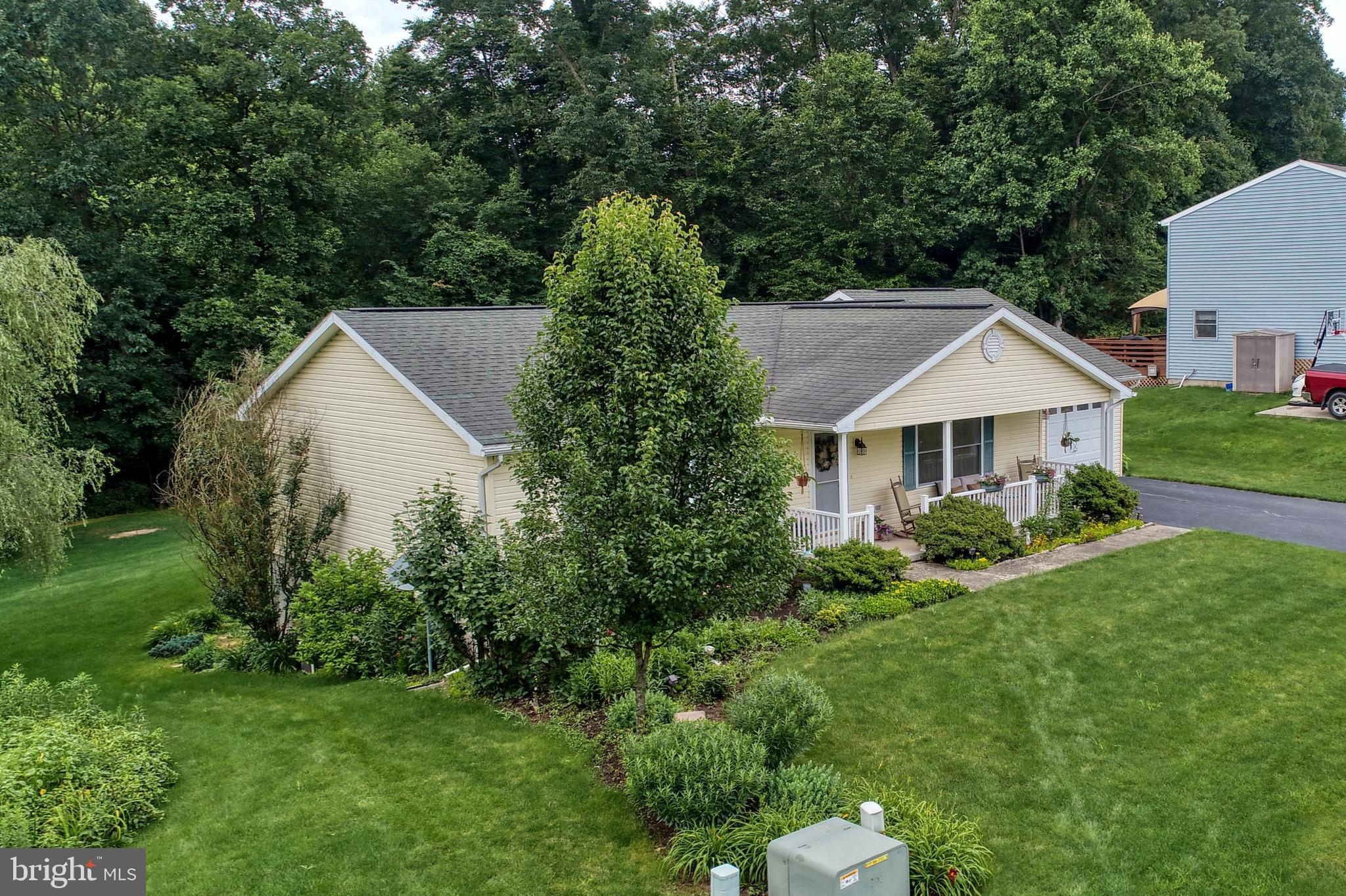 GOLDSBORO MANOR - Residential