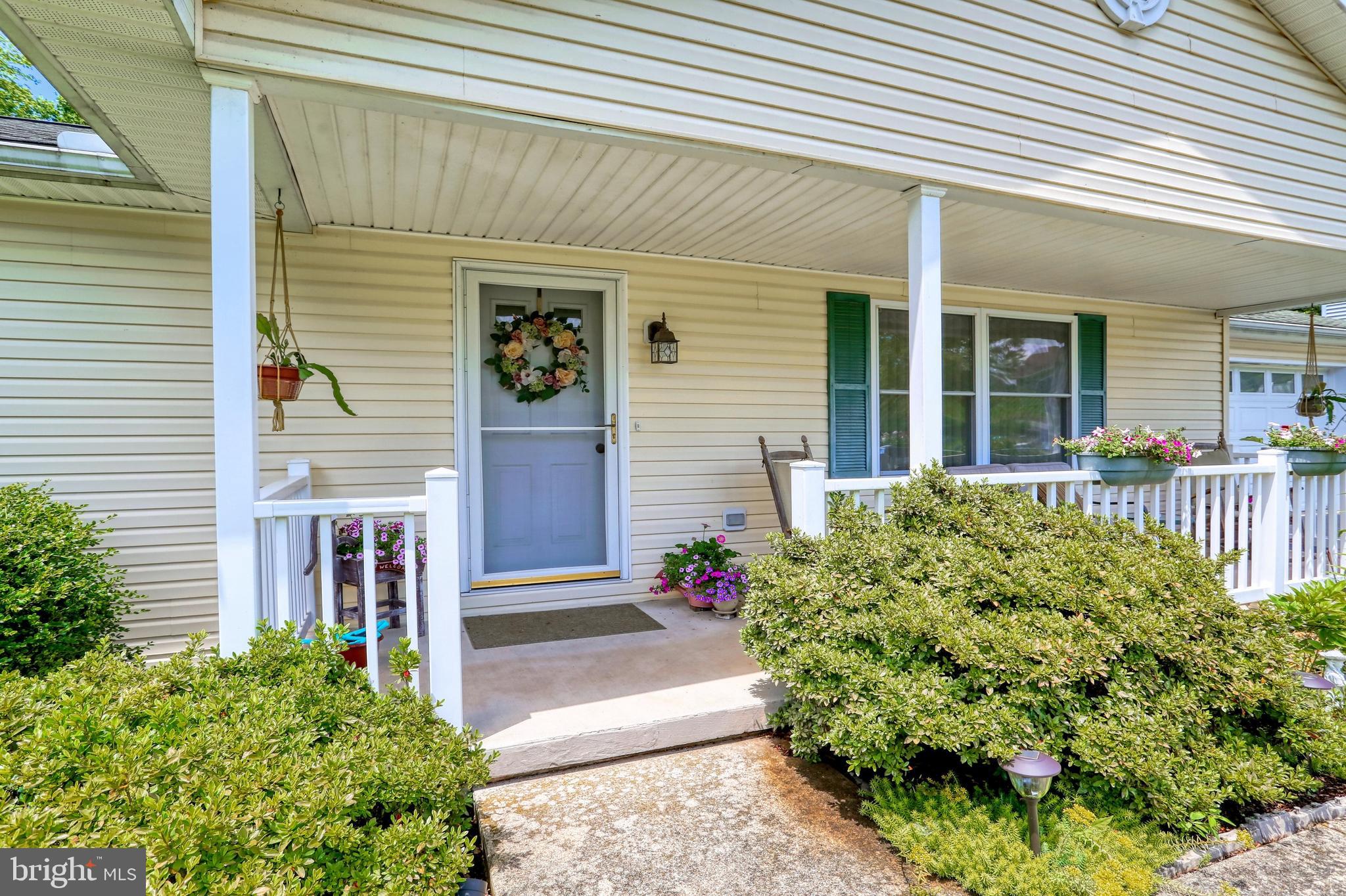 GOLDSBORO MANOR - Residential