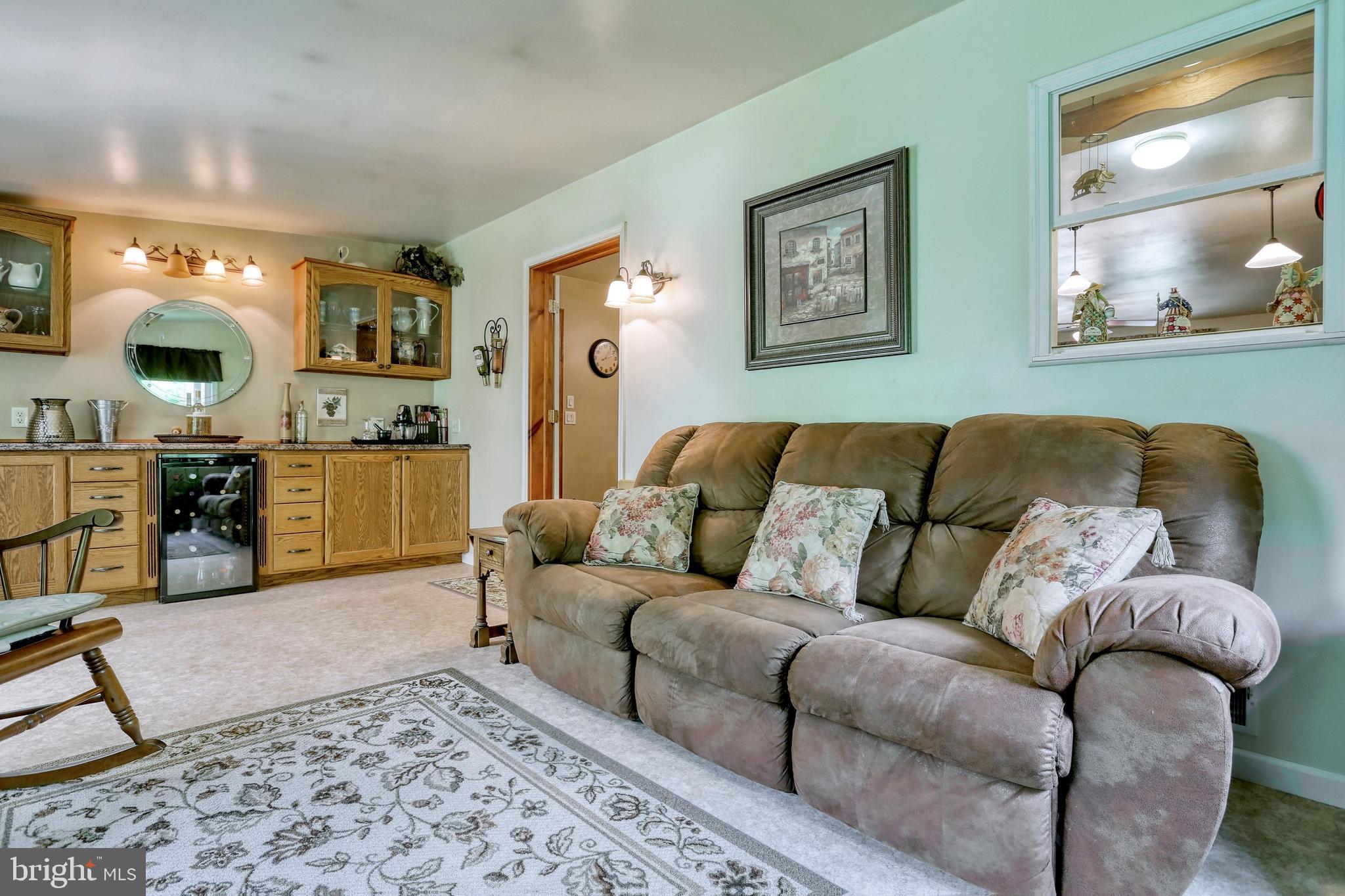 GOLDSBORO MANOR - Residential