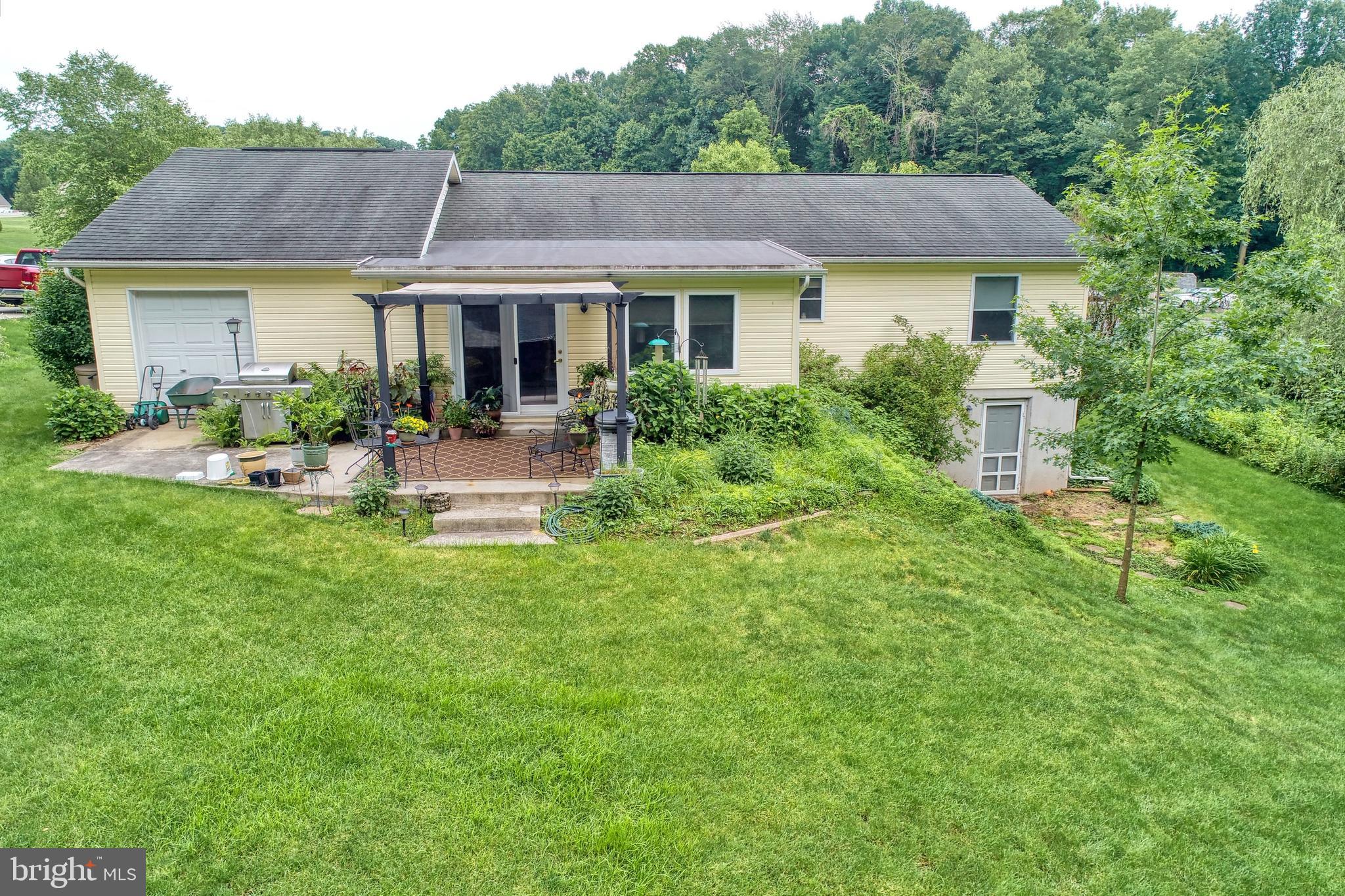 GOLDSBORO MANOR - Residential