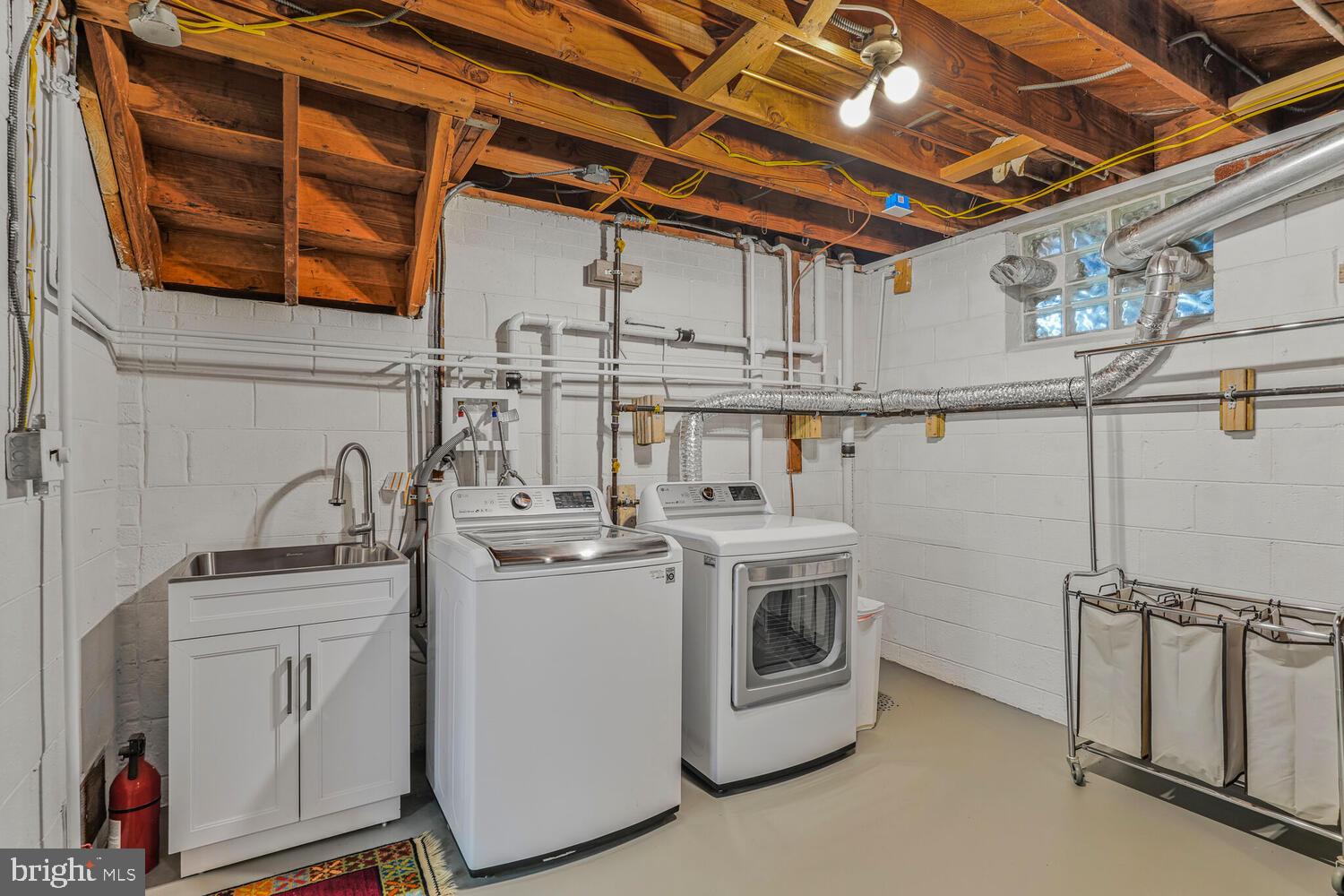 BERKSHIRE OAKWOOD - Residential