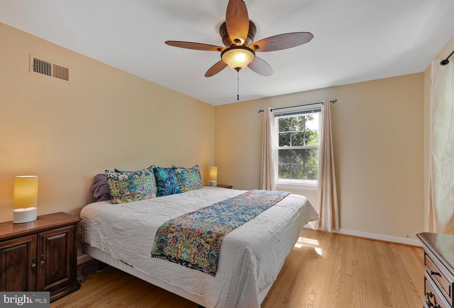 BERKSHIRE OAKWOOD - Residential