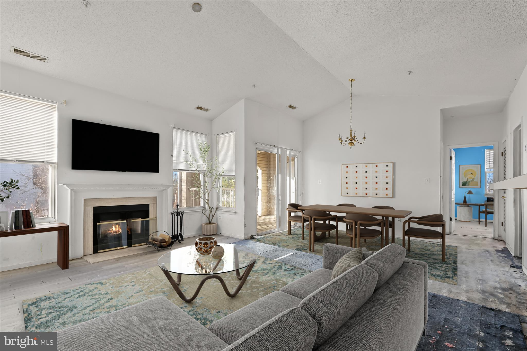 BRISTOL PARK - Residential