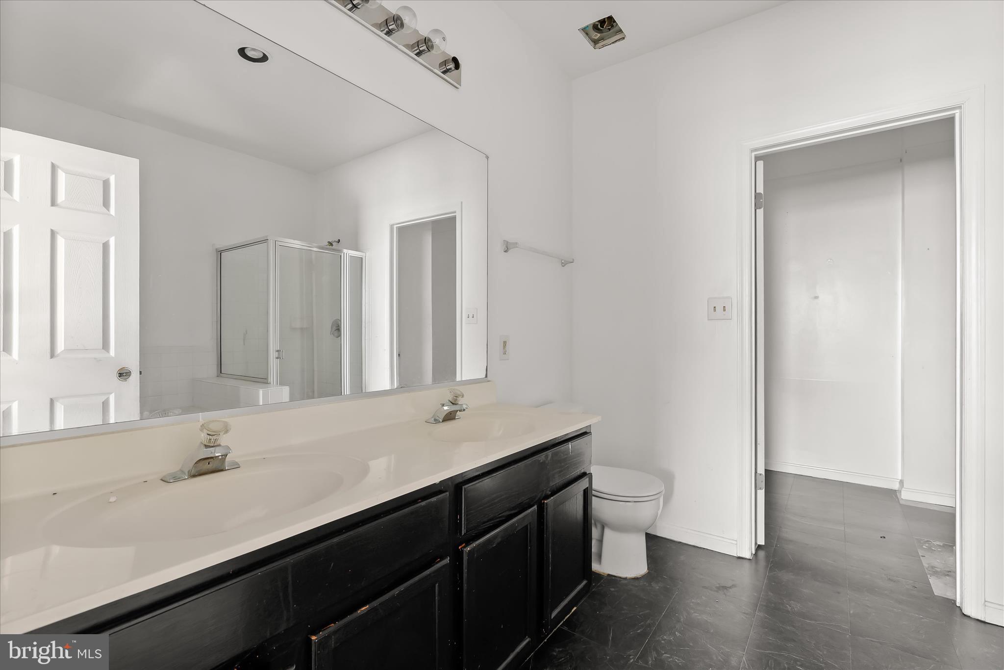 BRISTOL PARK - Residential