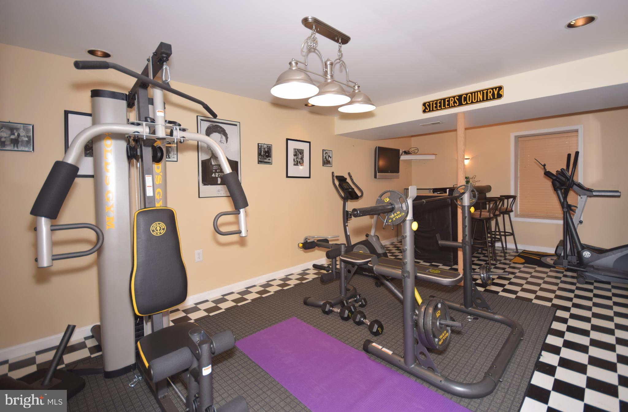 COLONIAL PARK - Residential