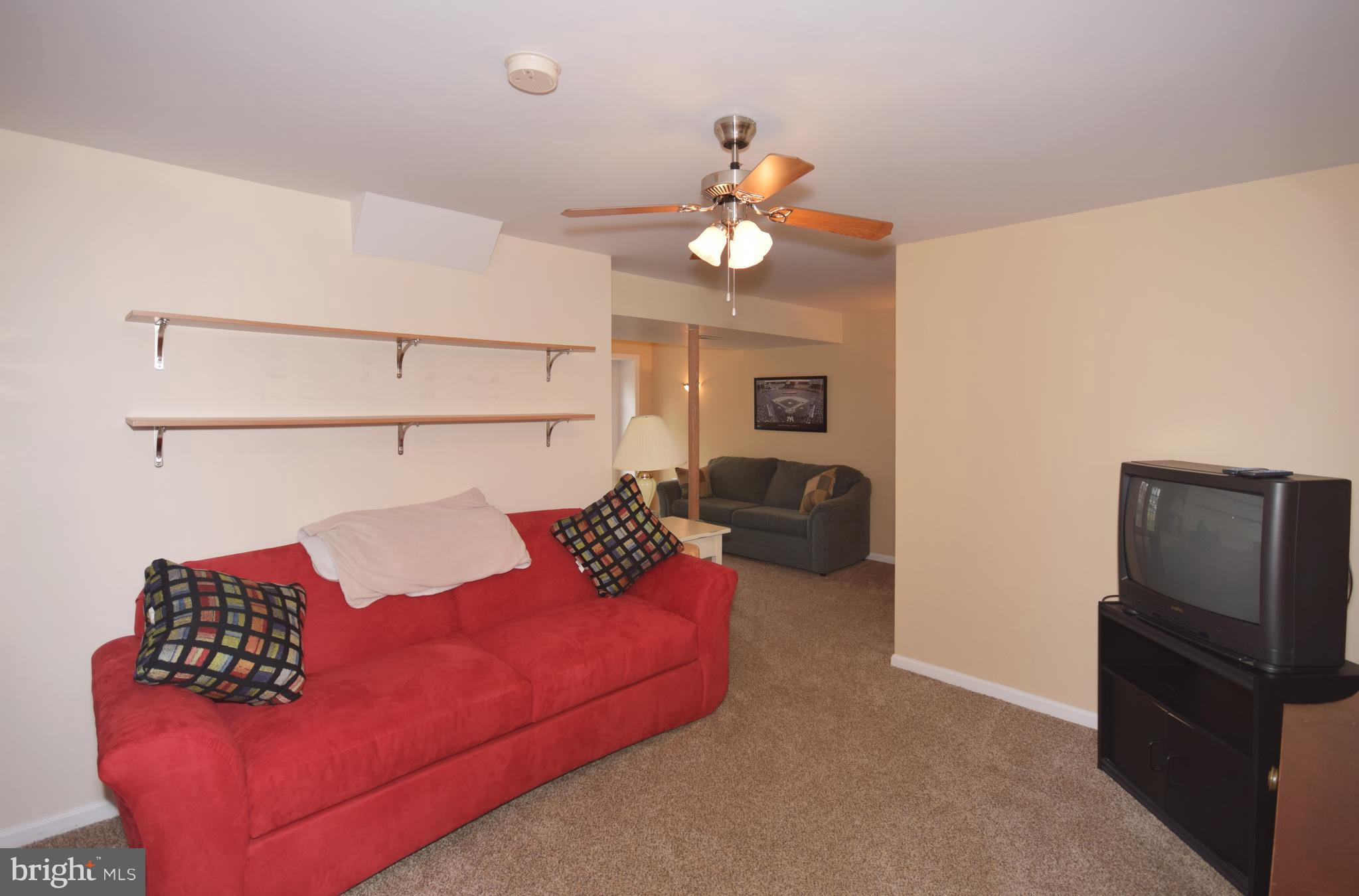 COLONIAL PARK - Residential