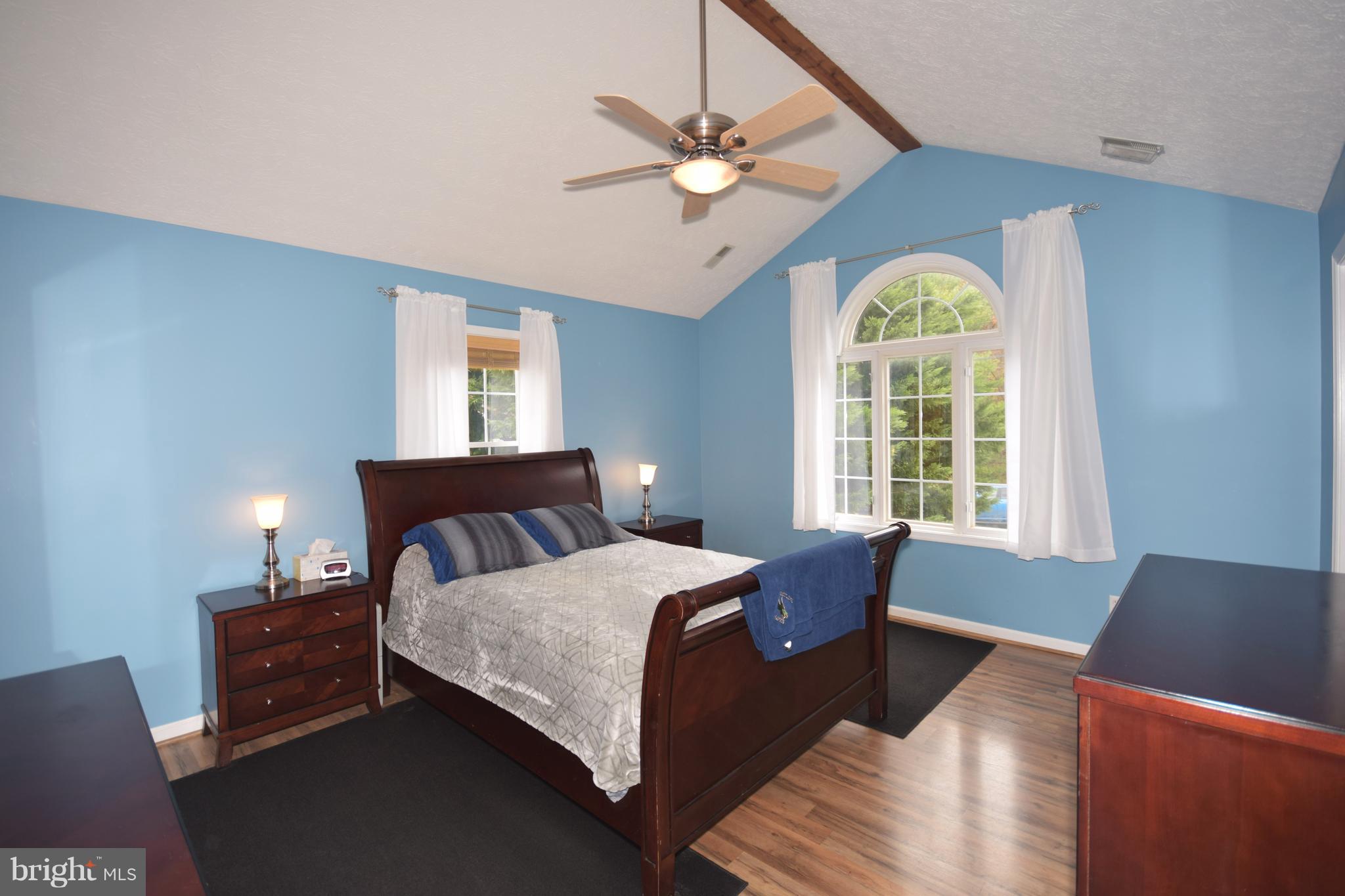 COLONIAL PARK - Residential